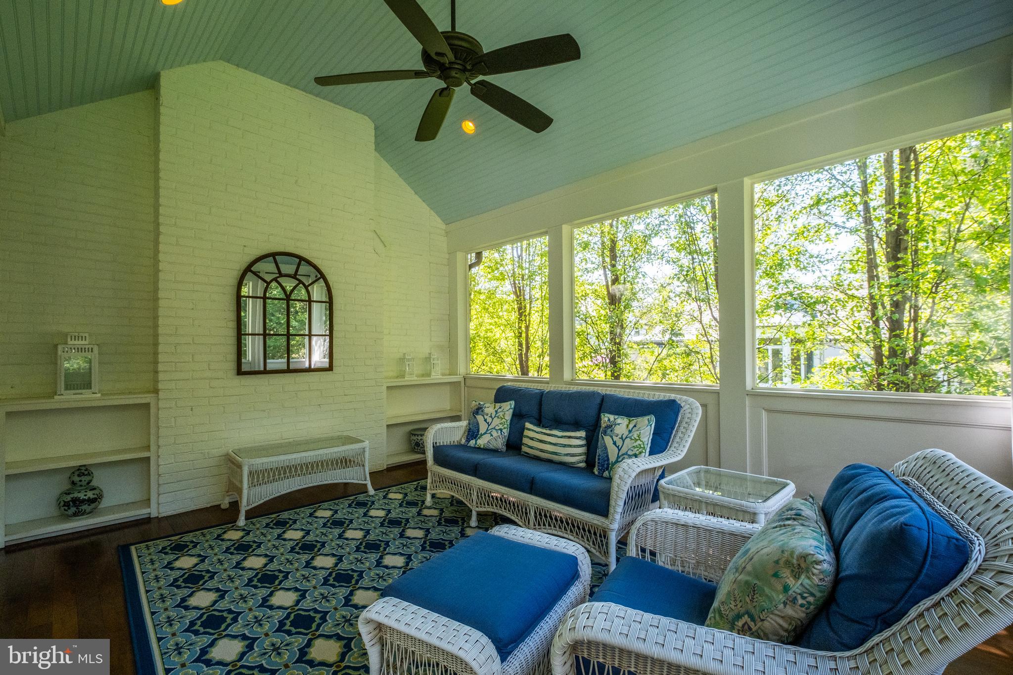 FOREST HILLS - Residential