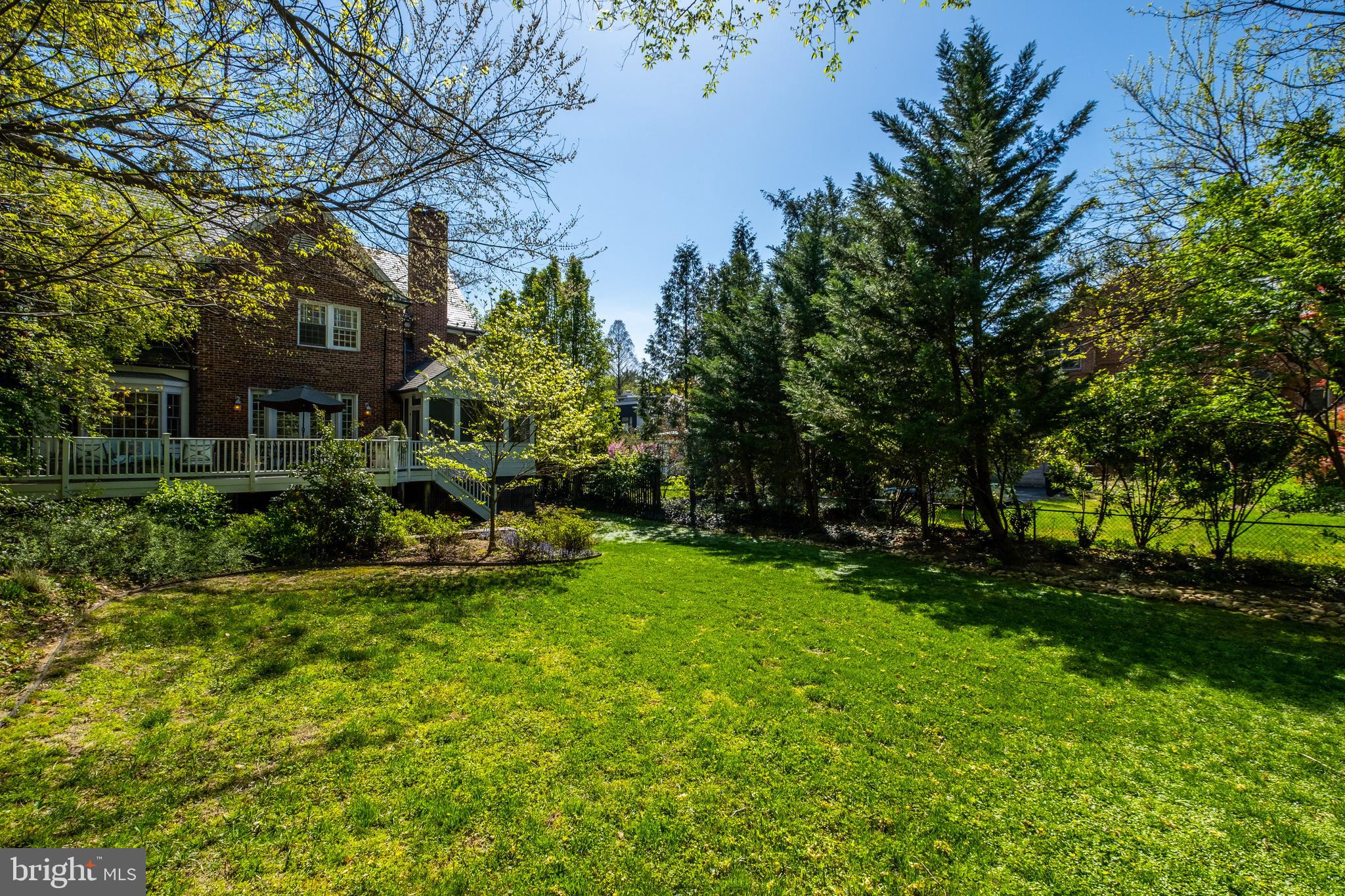 FOREST HILLS - Residential