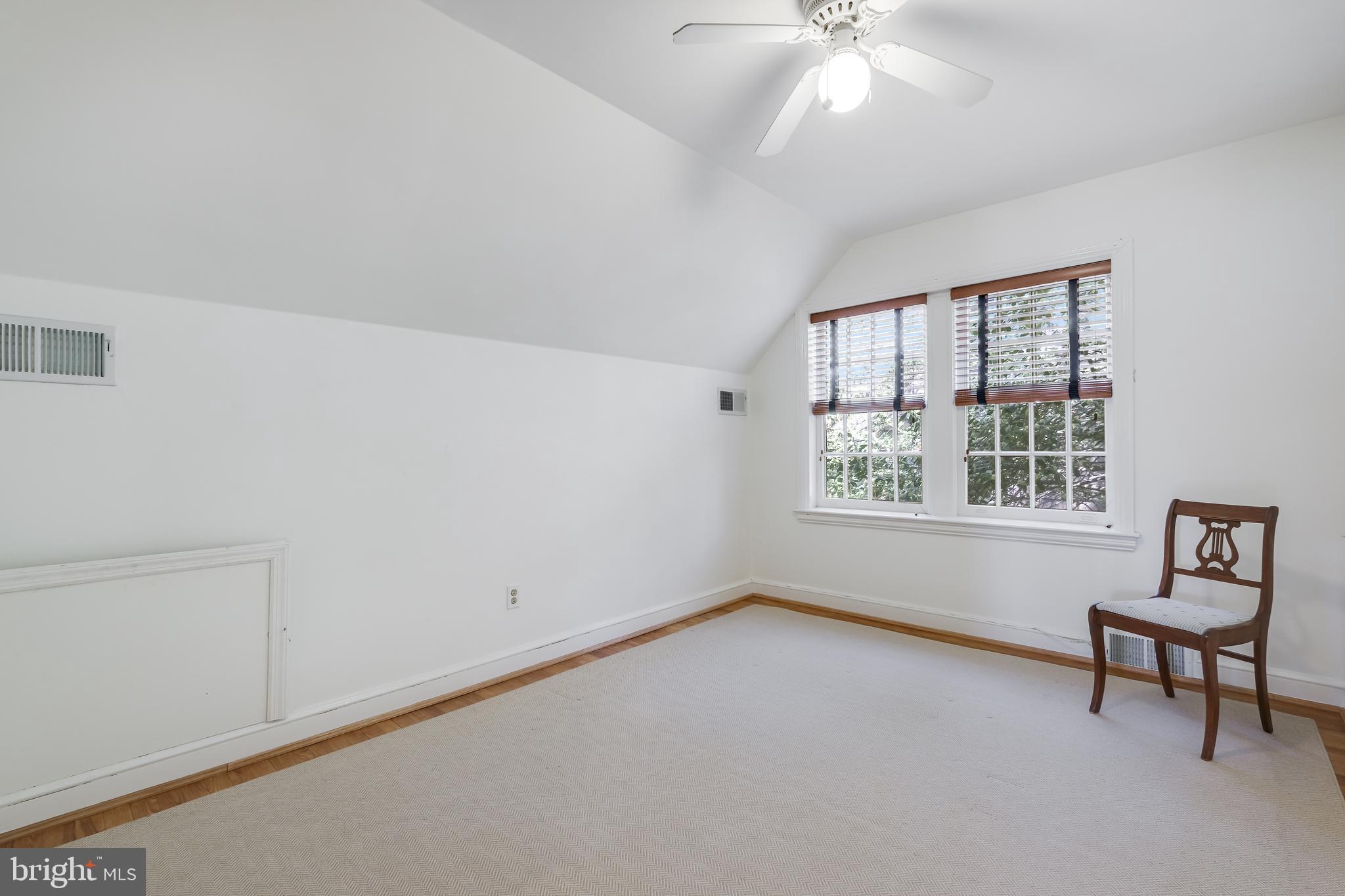 FOREST HILLS - Residential
