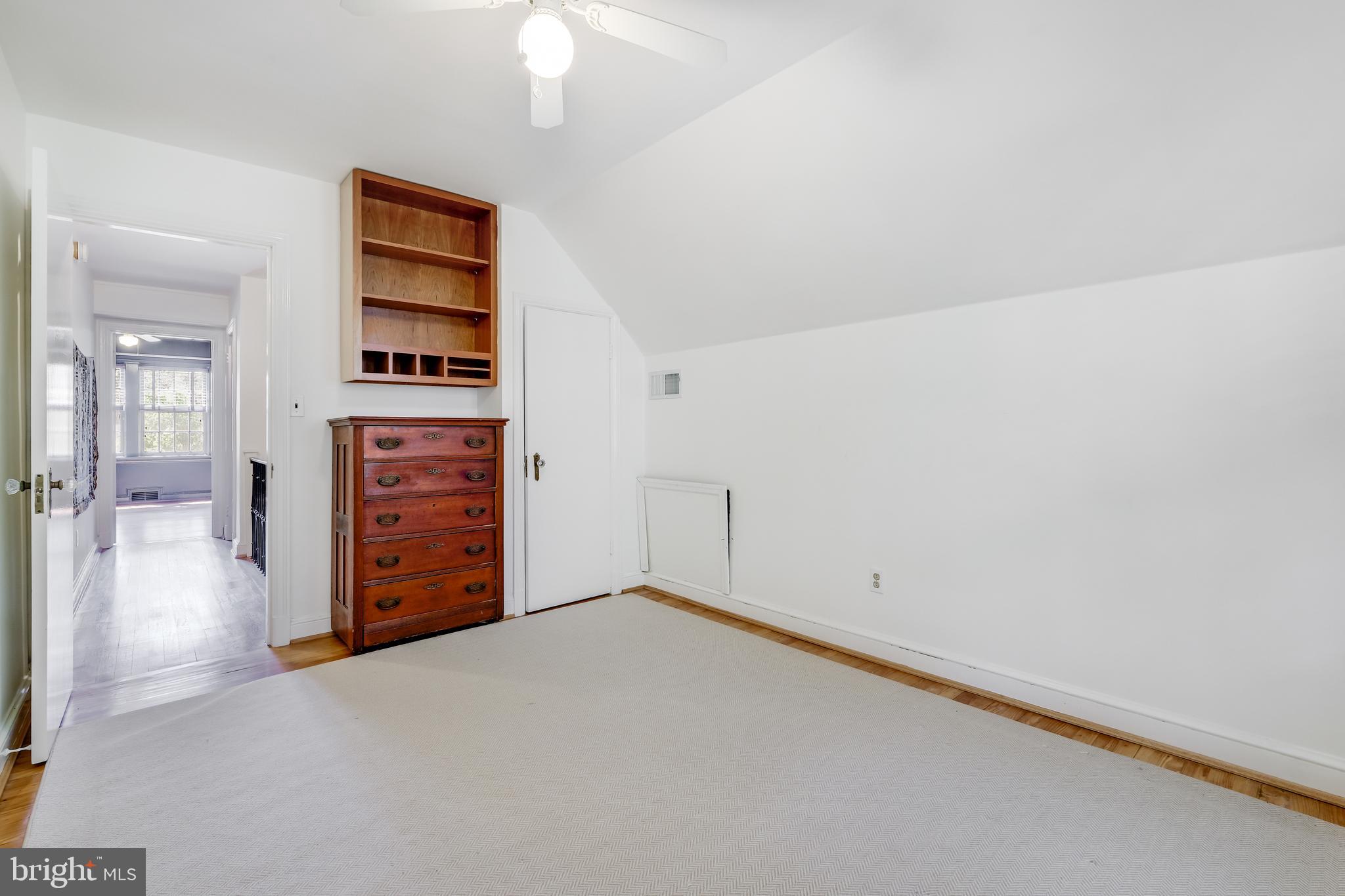 FOREST HILLS - Residential