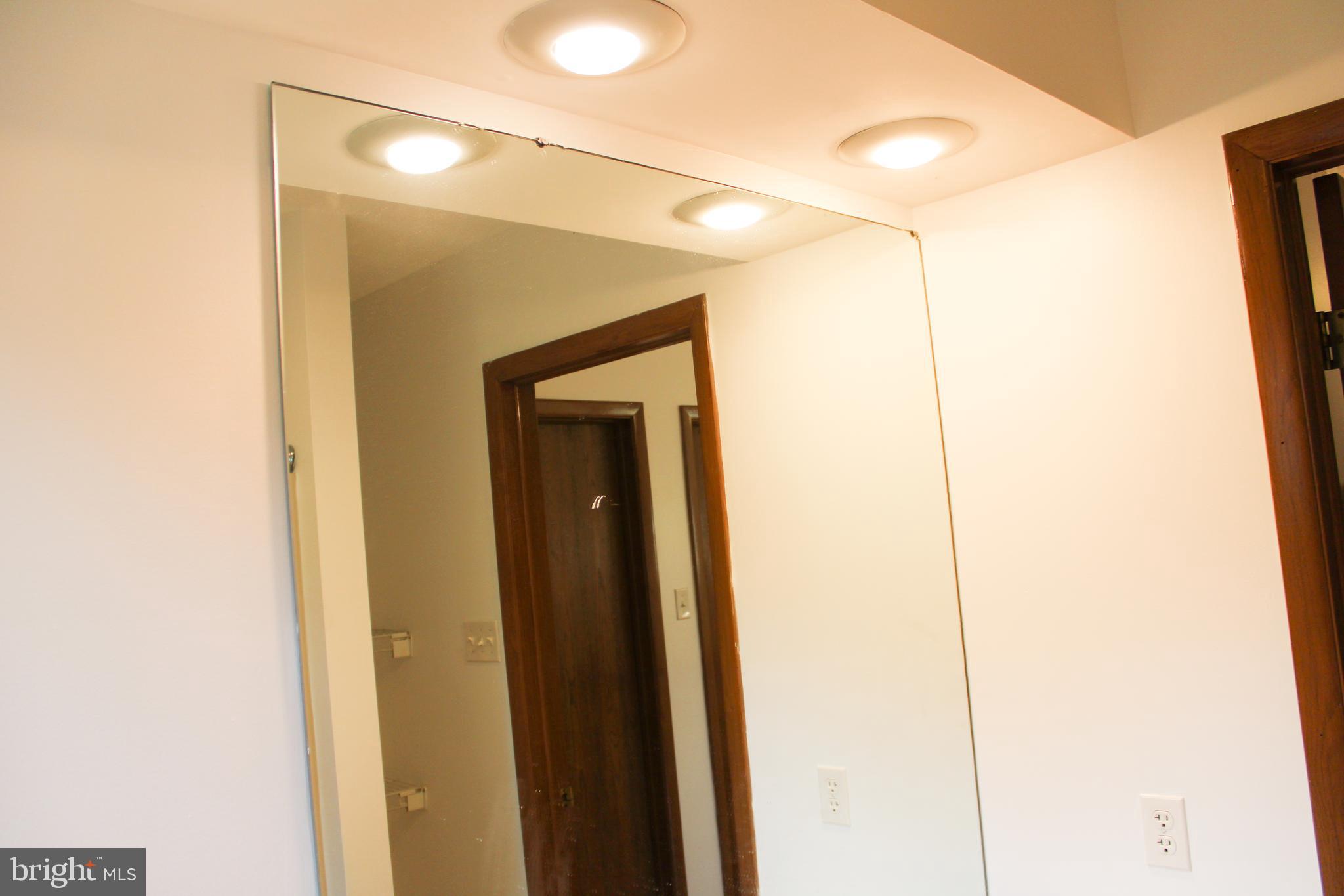 COLONIAL PARK - Residential