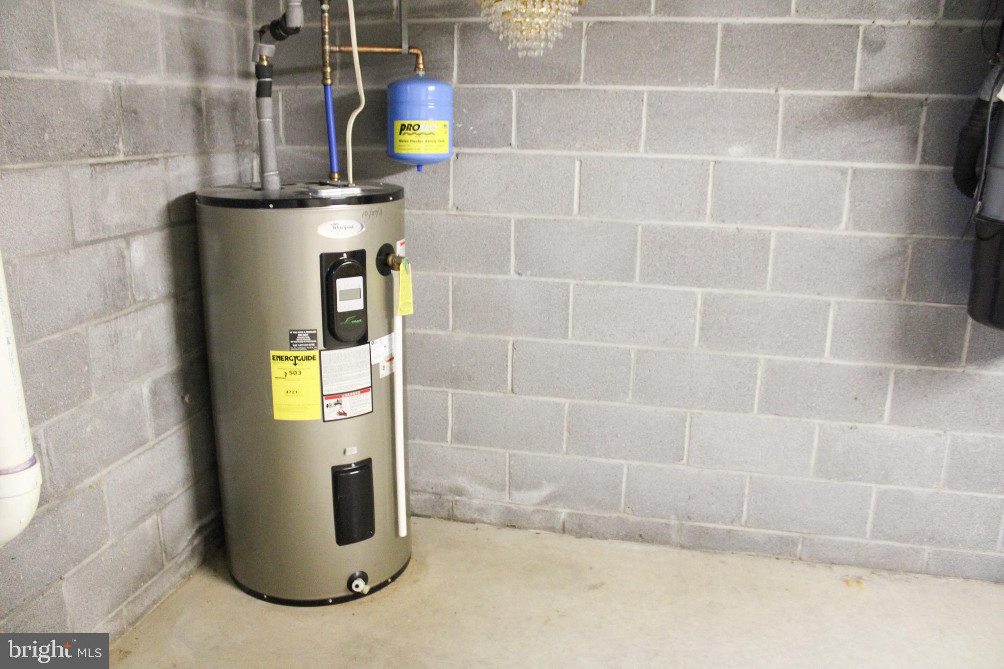 COLONIAL PARK - Residential