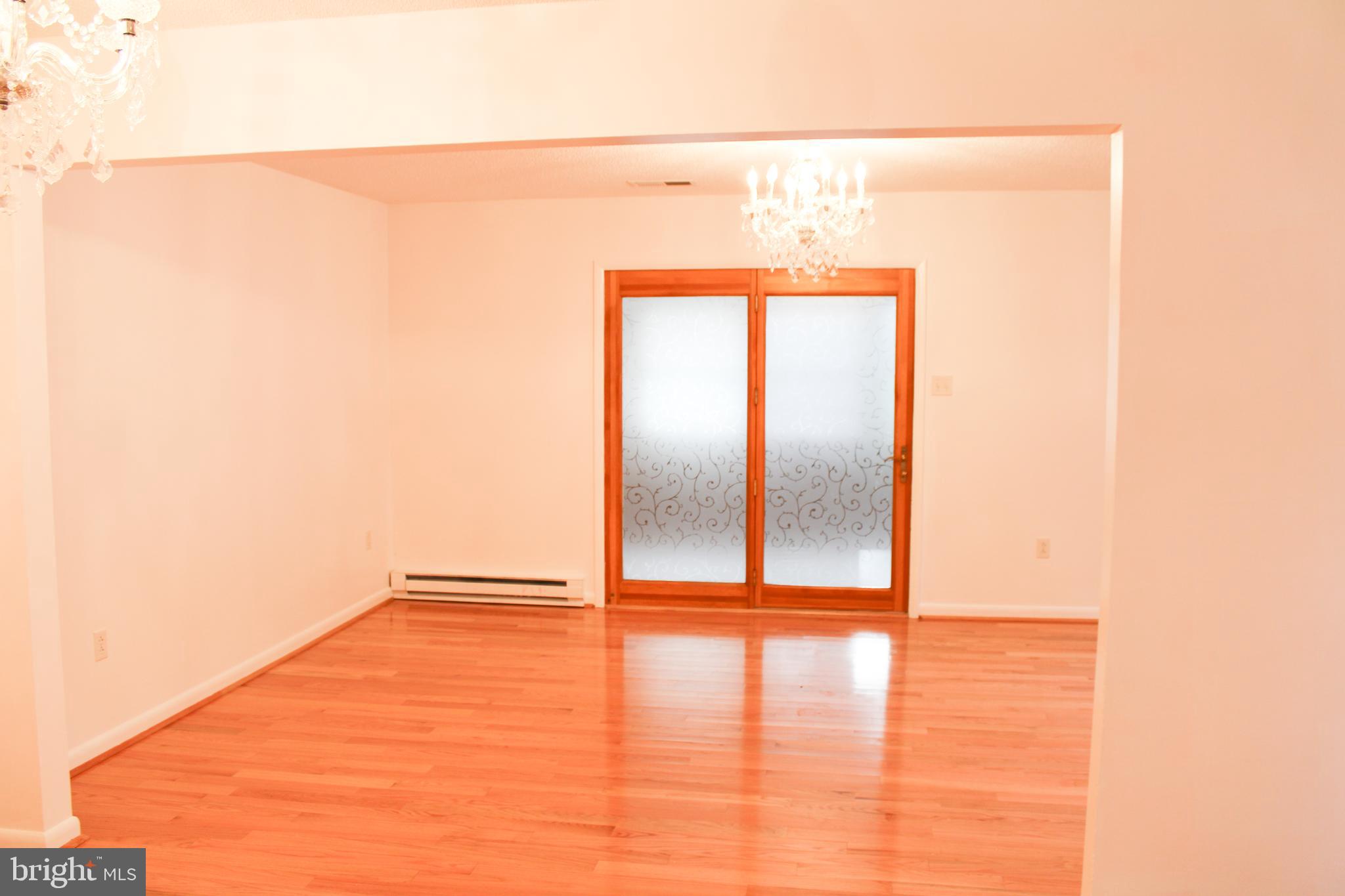 COLONIAL PARK - Residential