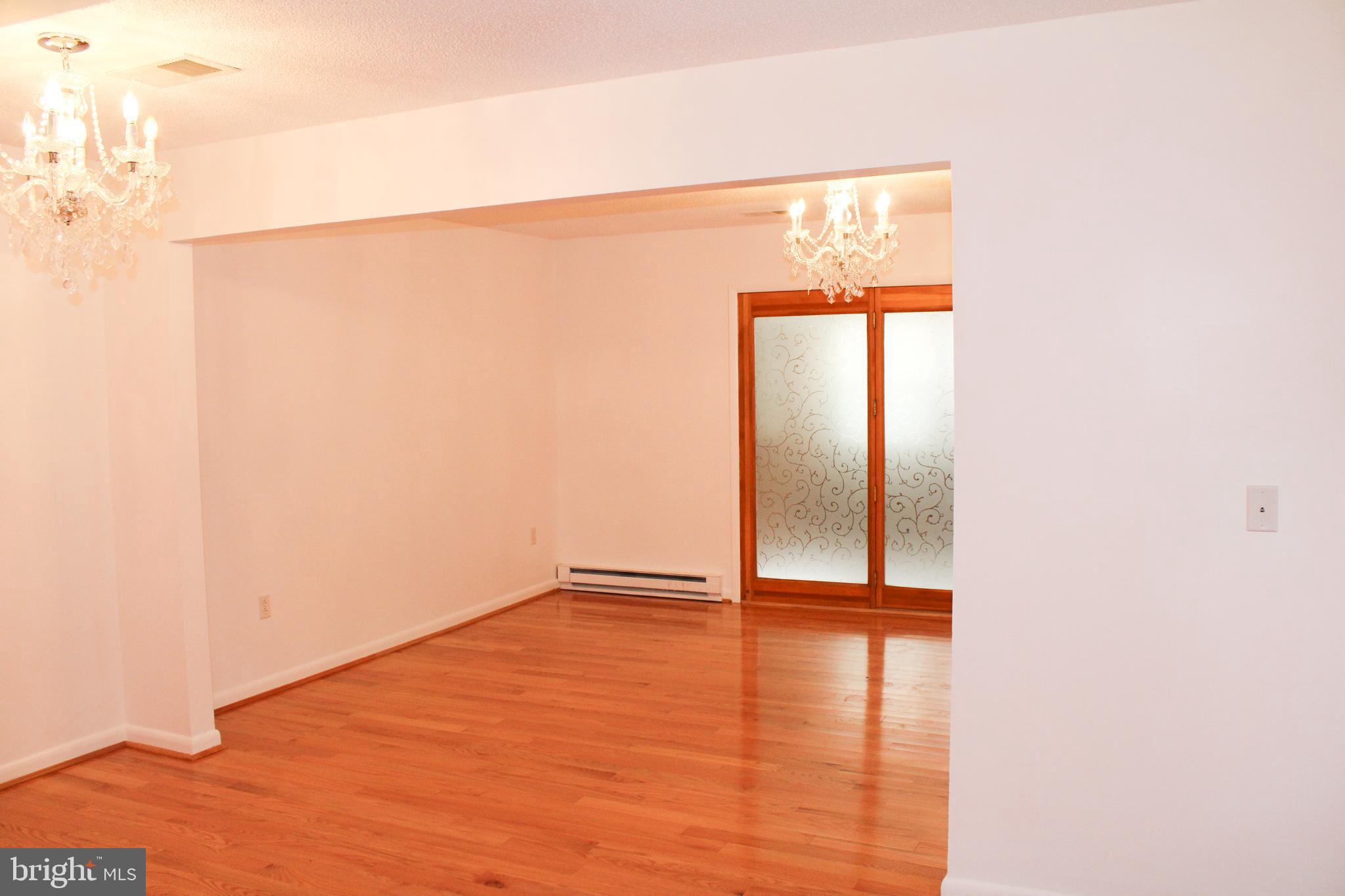 COLONIAL PARK - Residential