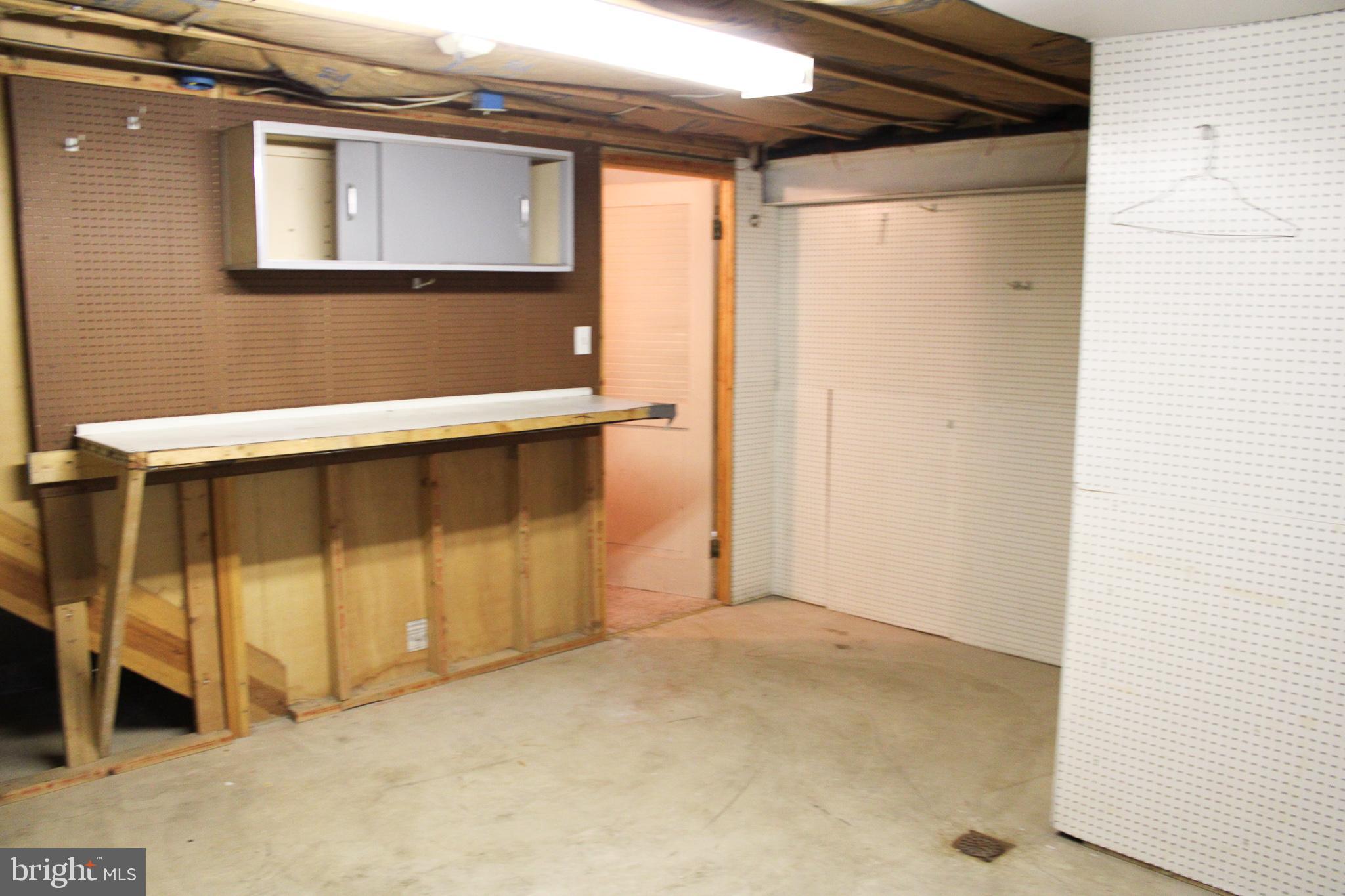 COLONIAL PARK - Residential