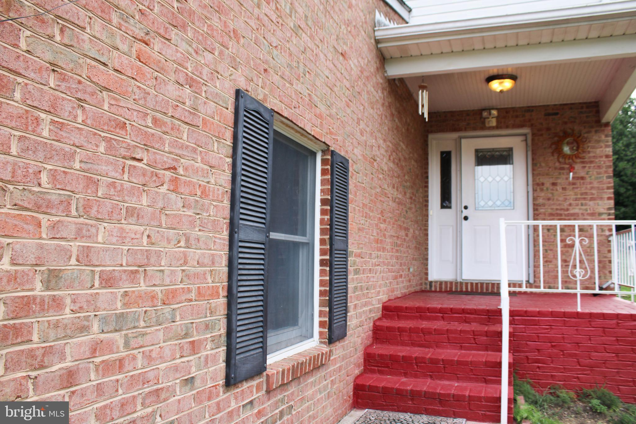 COLONIAL PARK - Residential