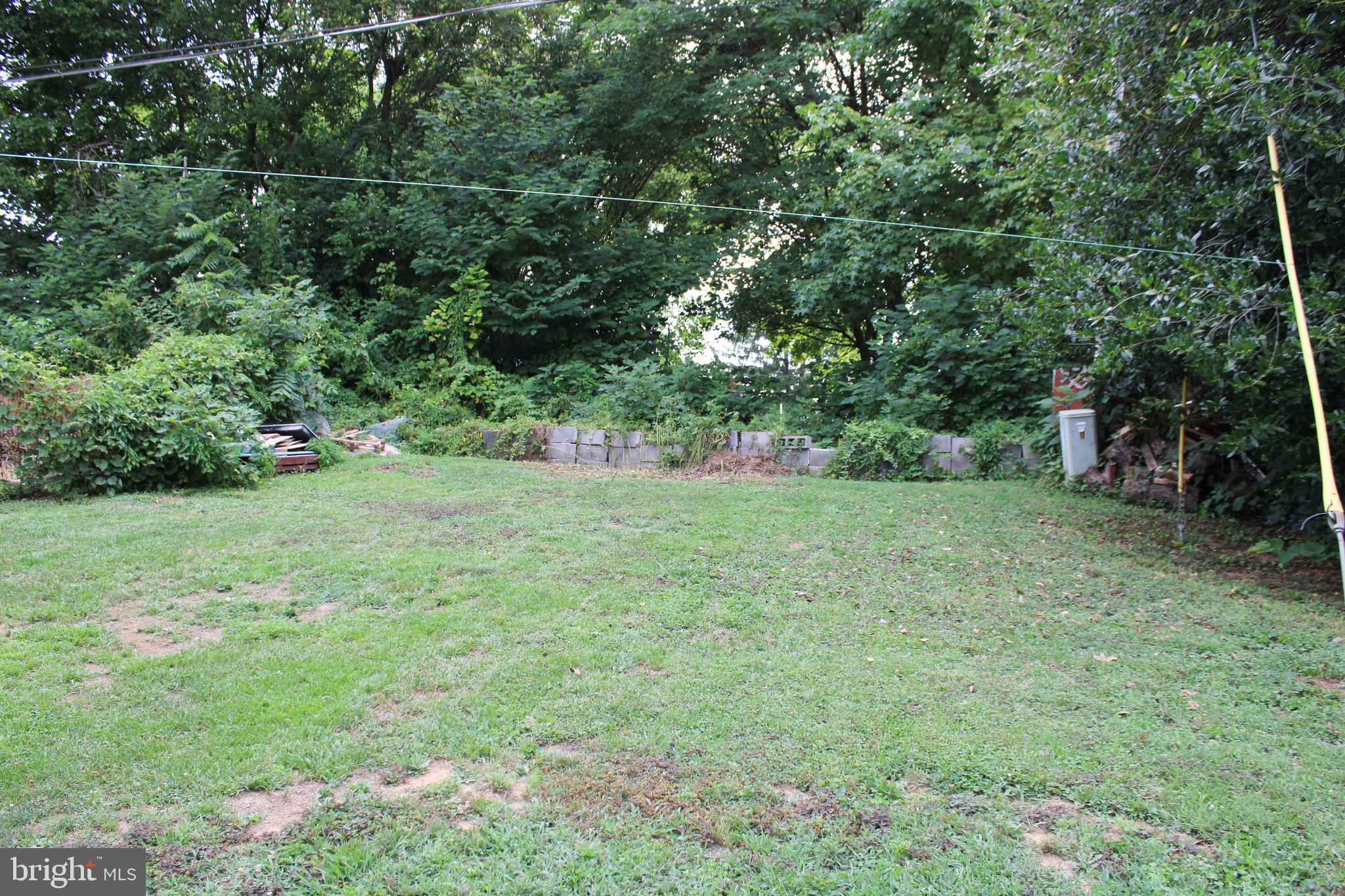 COLONIAL PARK - Residential