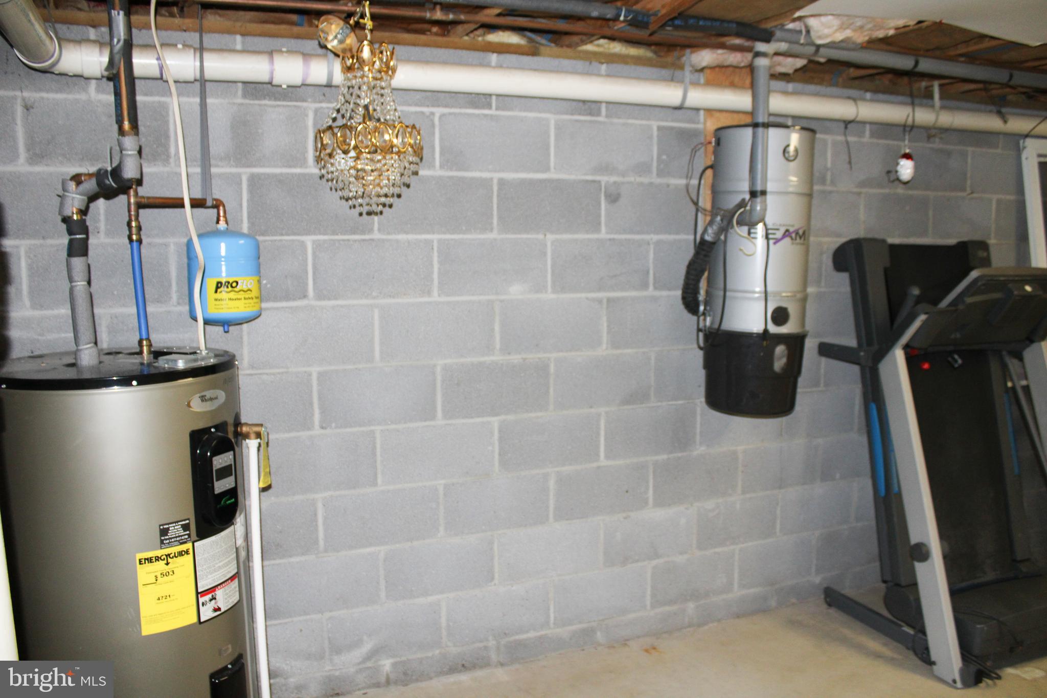 COLONIAL PARK - Residential