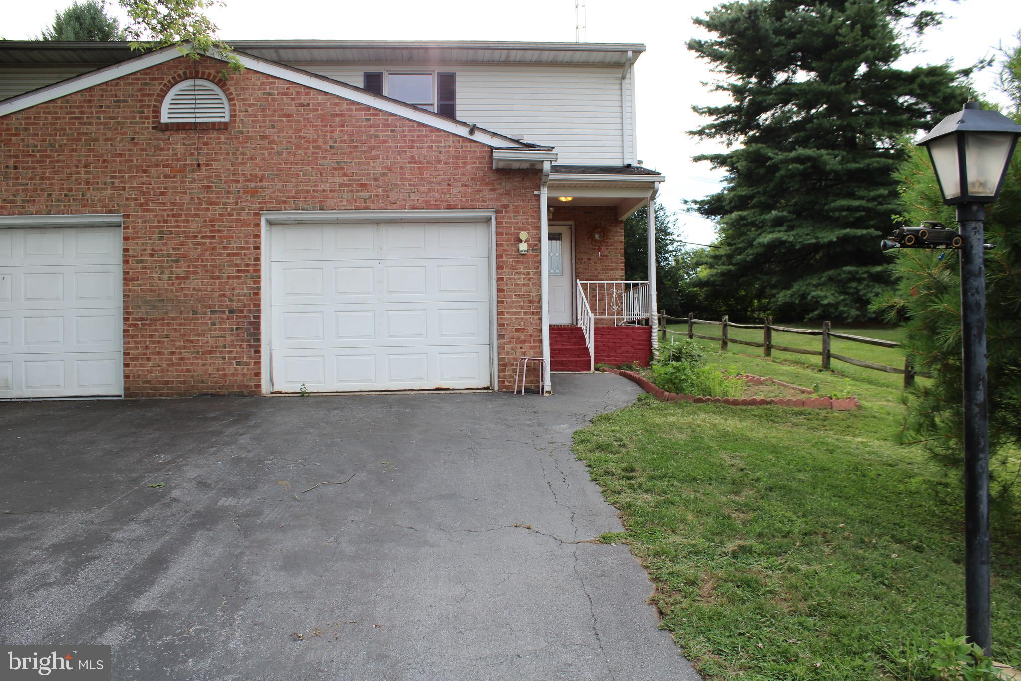 COLONIAL PARK - Residential