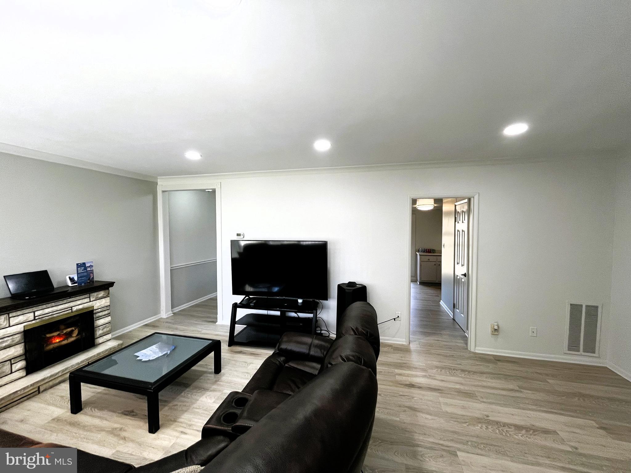 FAIRFAX HERITAGE - Residential