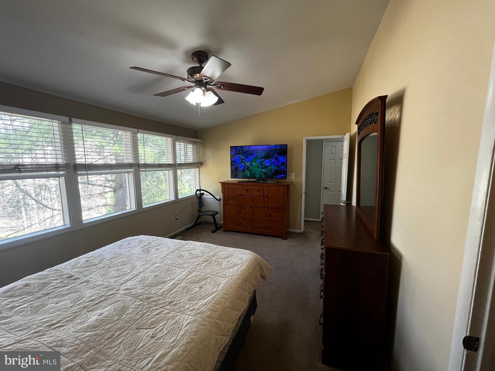 FAIRFAX HERITAGE - Residential