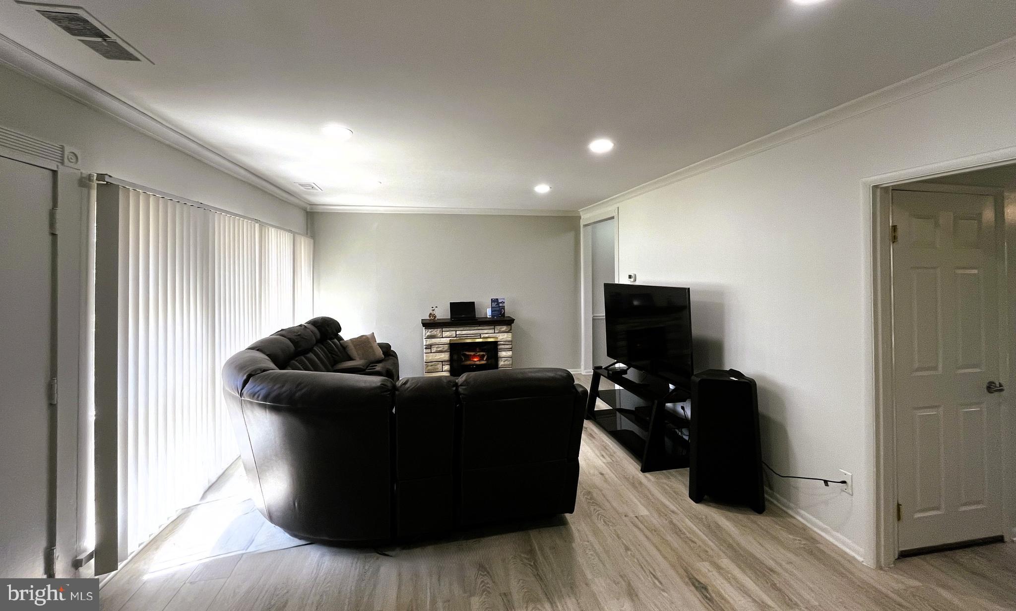 FAIRFAX HERITAGE - Residential