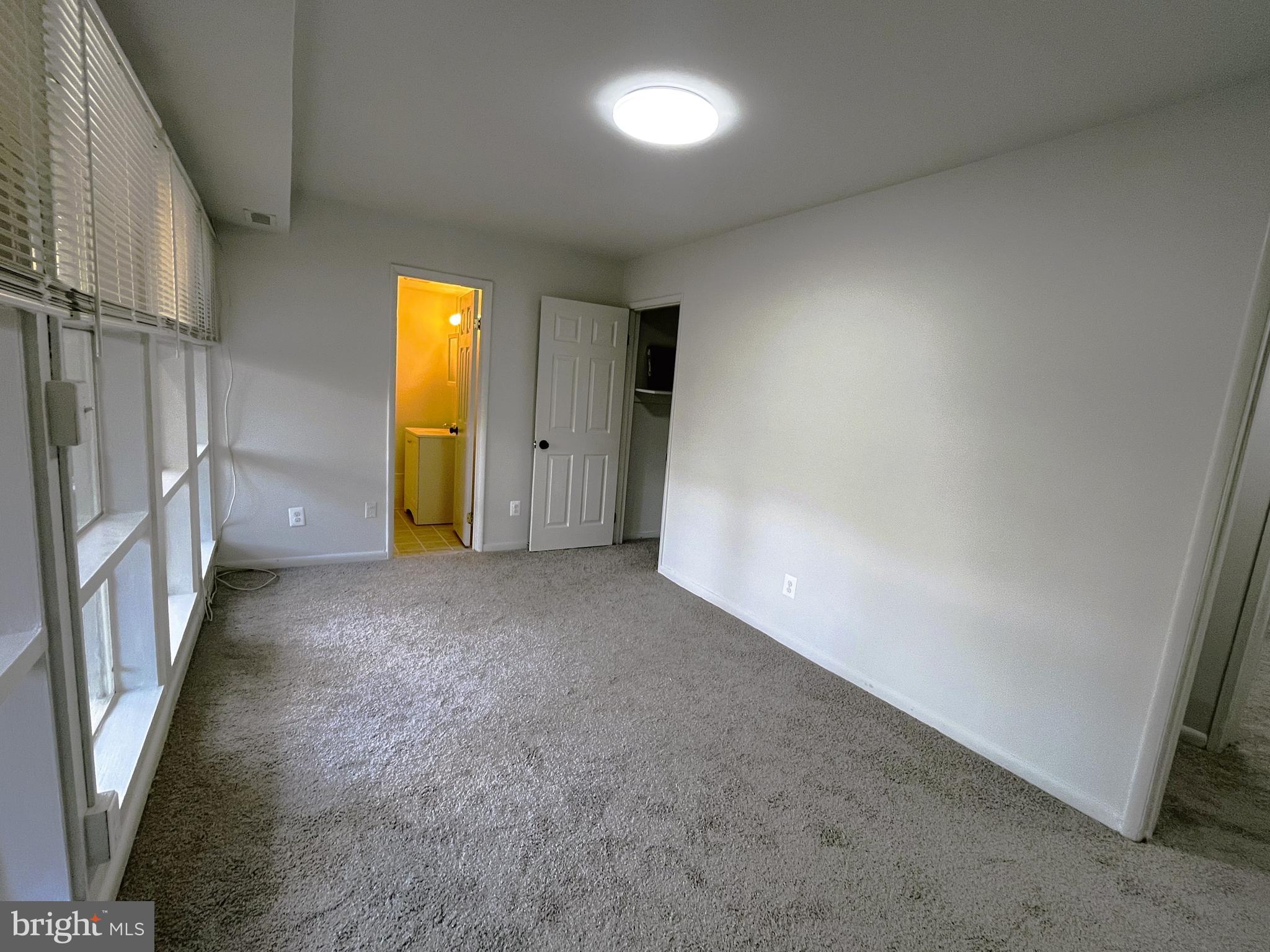 FAIRFAX HERITAGE - Residential