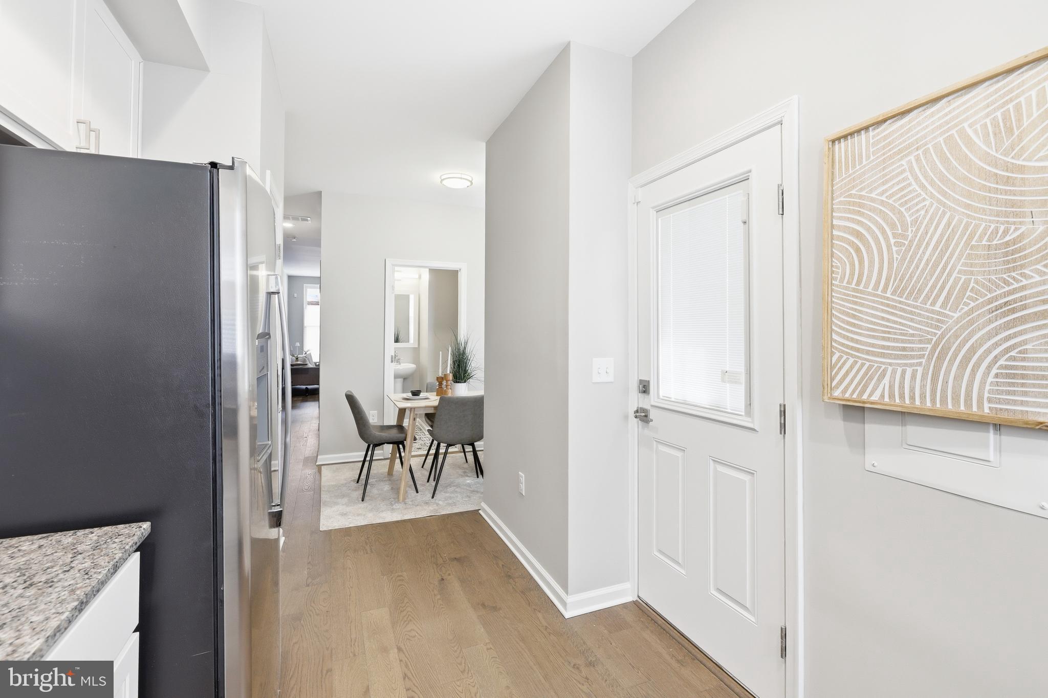 JOHNSTON SQUARE - Residential