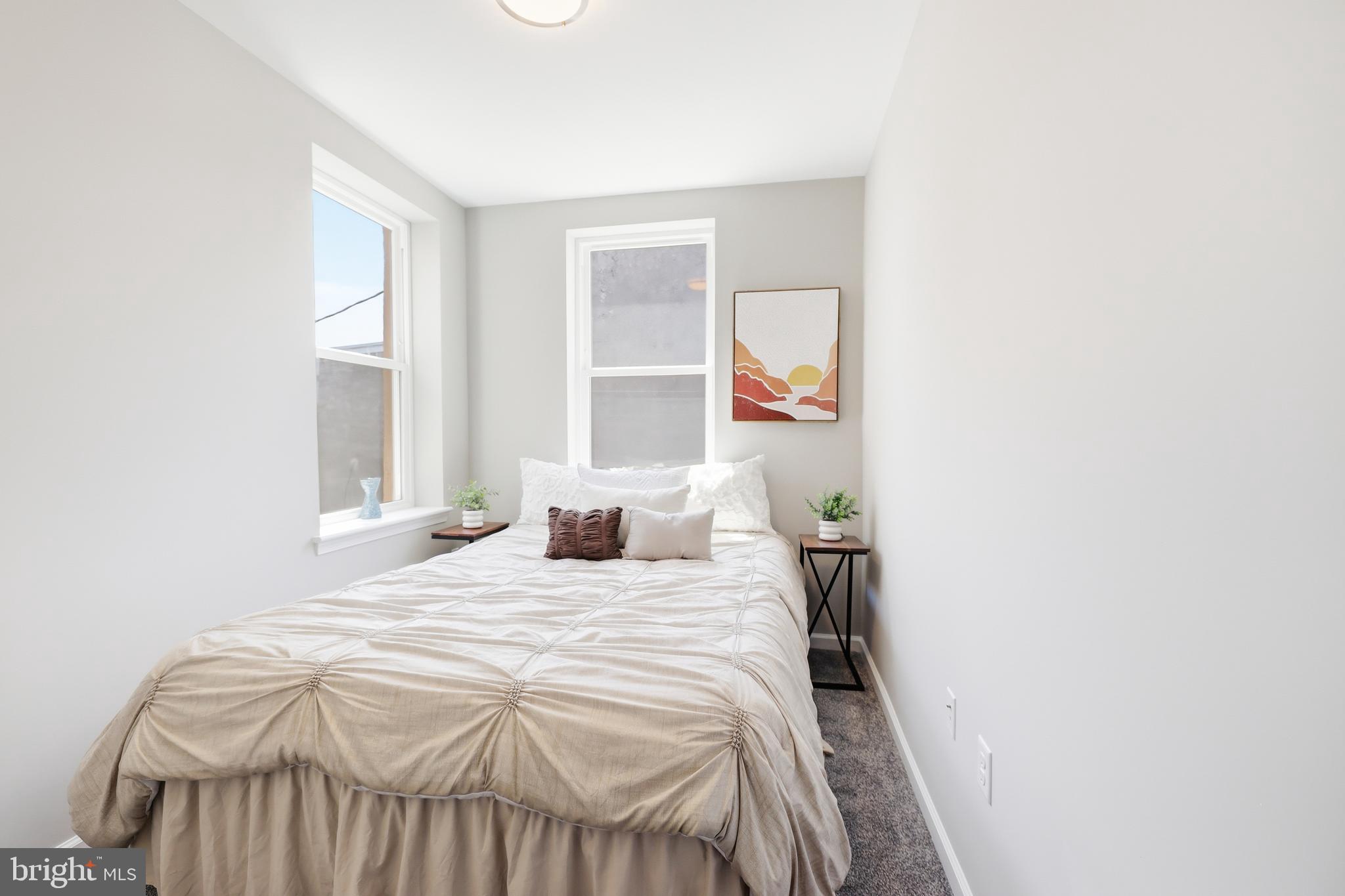 JOHNSTON SQUARE - Residential