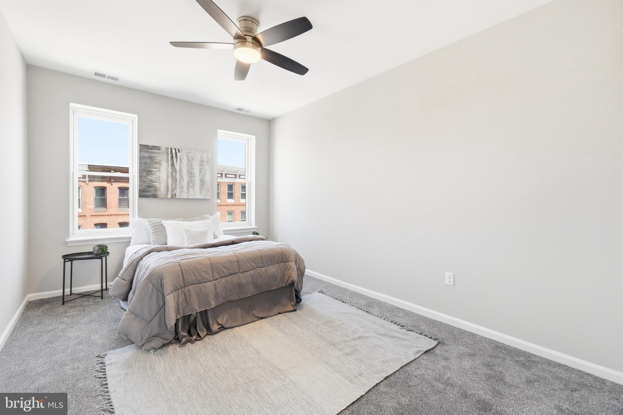 JOHNSTON SQUARE - Residential