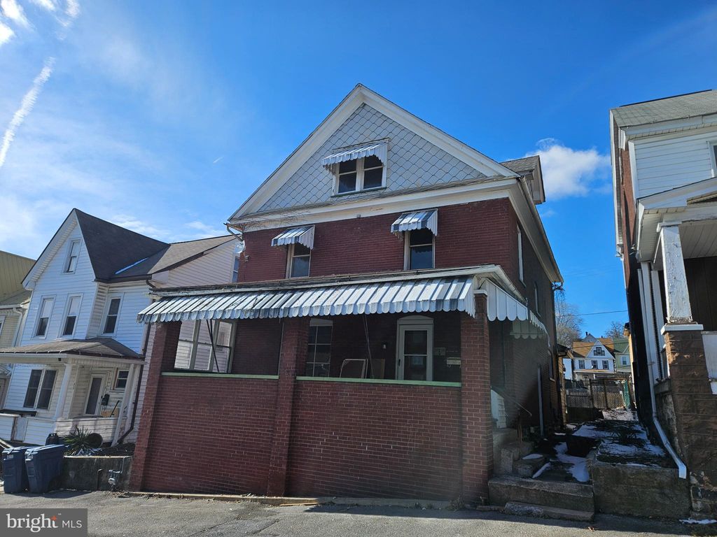 Photo of 308 Cherry Avenue, ALTOONA, PA 16601 (MLS # PABR2015992)