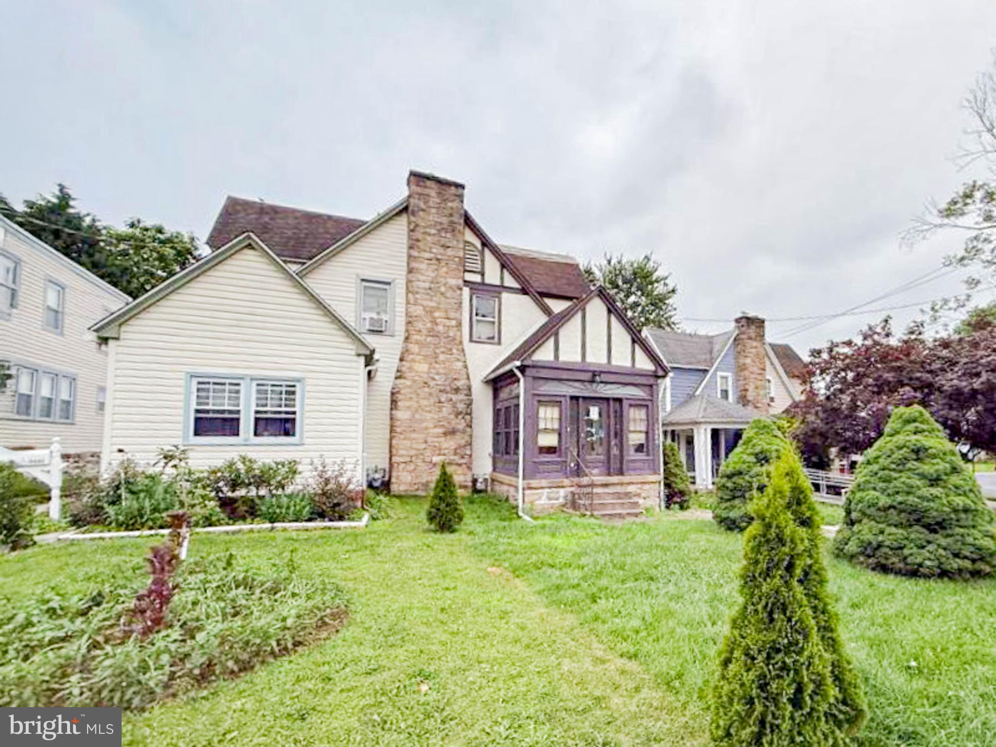 Seize the chance to own this inviting 3-bedroom, 1-bath half duplex home in the heart of Upper Darby, featuring a spacious open floor plan that encompasses approximately 2,907 square feet living space. Step onto the enclosed porch, a perfect spot to relax and enjoy your surroundings. Inside, you’ll find hardwood flooring that flows throughout, enhancing the charm of the living room, which is warmed by a cozy fireplace—a perfect setting for gatherings or quiet evenings at home. The kitchen offers ample built-in cabinets for your storage needs and a dining area. A convenient back door leads you to a lovely deck, perfect for soaking up the sunshine and enjoying fresh air. The home also features a shared driveway and a garage that offers plenty of room for your vehicle and additional storage. Don’t miss out on this remarkable property with tons of potential! Schedule your showing today and envision the possibilities! Being sold AS IS, WHERE IS, Buyer is responsible for all inspections. All information and property details set forth in this listing, including all utilities and all room dimensions, are approximate, are deemed reliable but not guaranteed, and should be independently verified if any person intends to engage in a transaction based upon it. Seller/current owner does not represent and/or guarantee that all property information and details have been provided in this MLS listing.