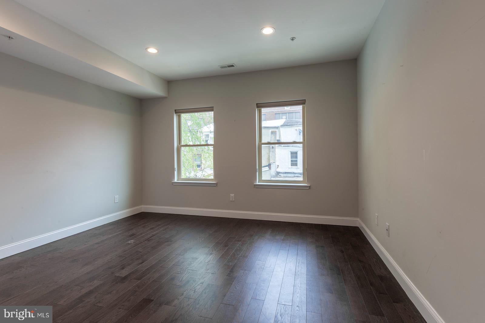 EAST KENSINGTON - Residential Lease