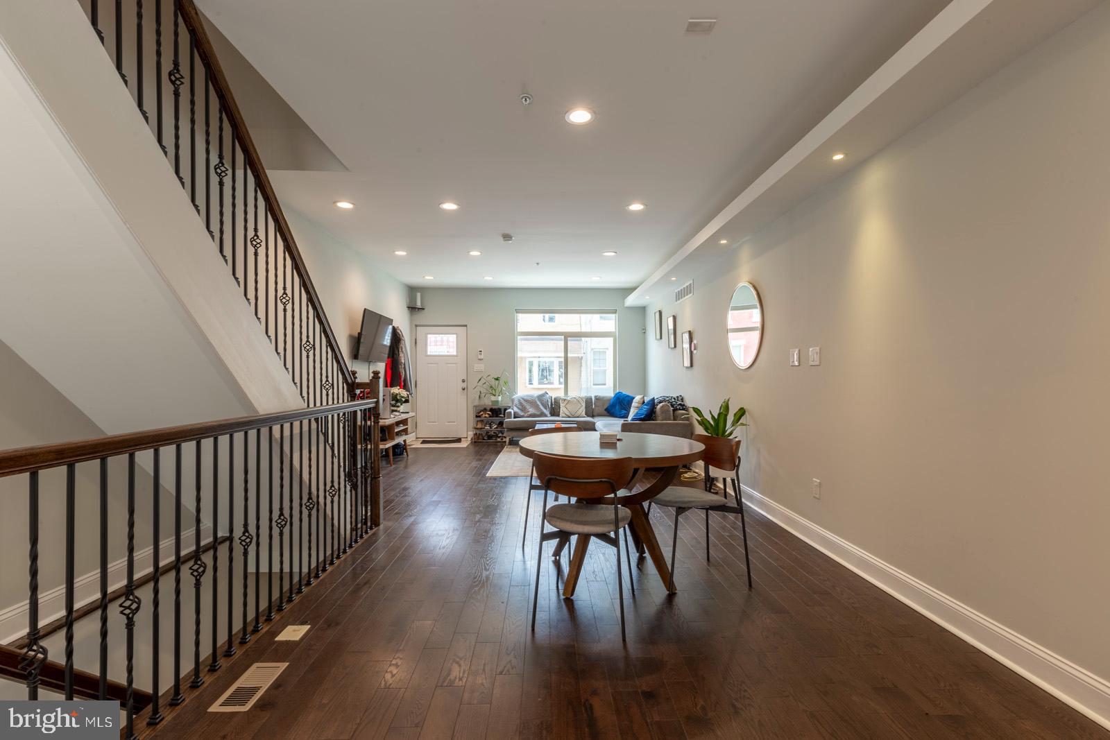 EAST KENSINGTON - Residential Lease