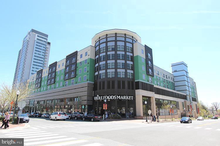 THE FORUM - Residential Lease