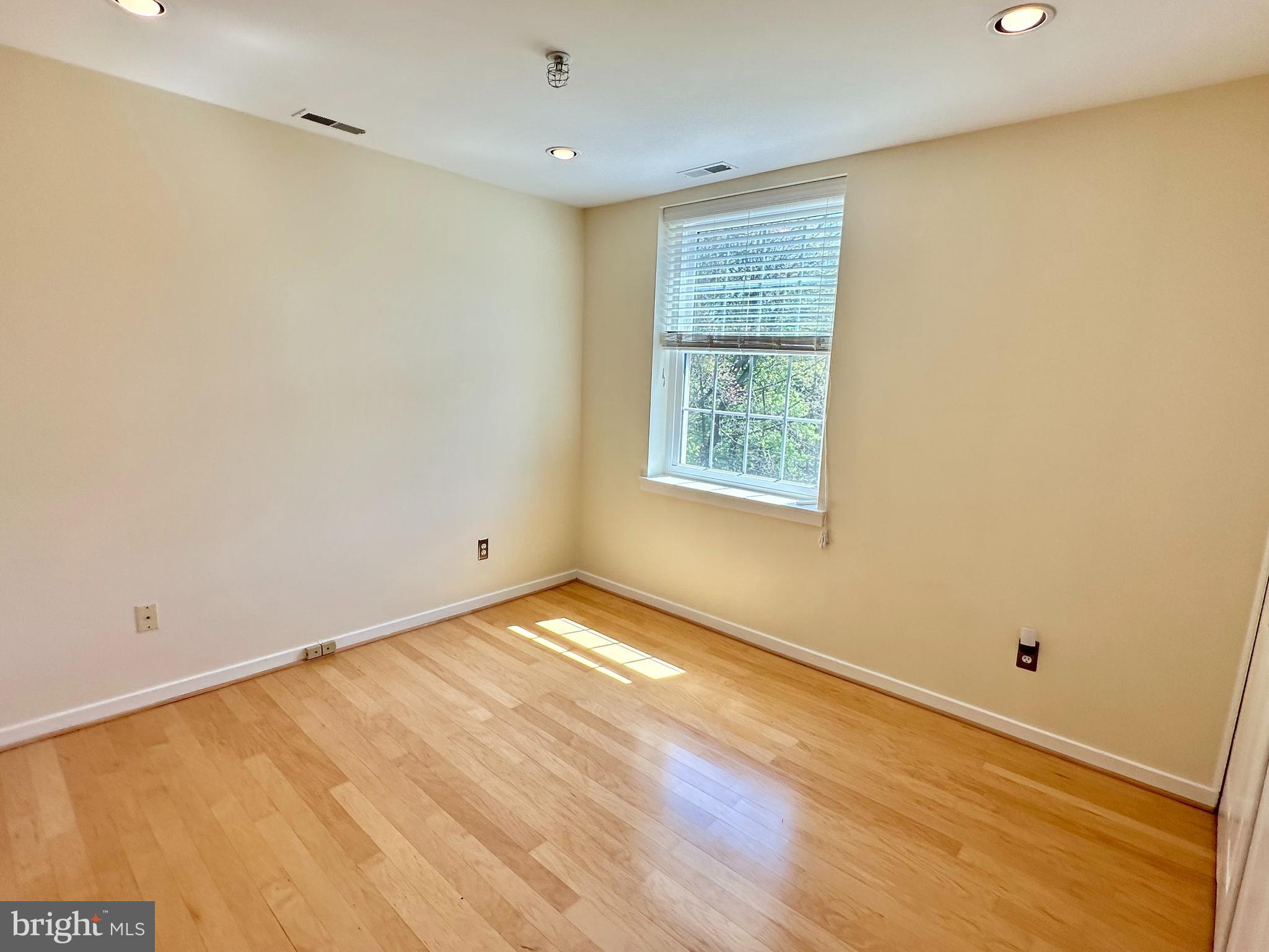 HAMPSHIRE AT HAVERFORD - Residential Lease