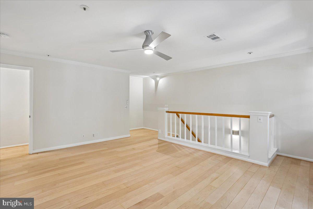 5821 INMAN PARK CIRCLE 350