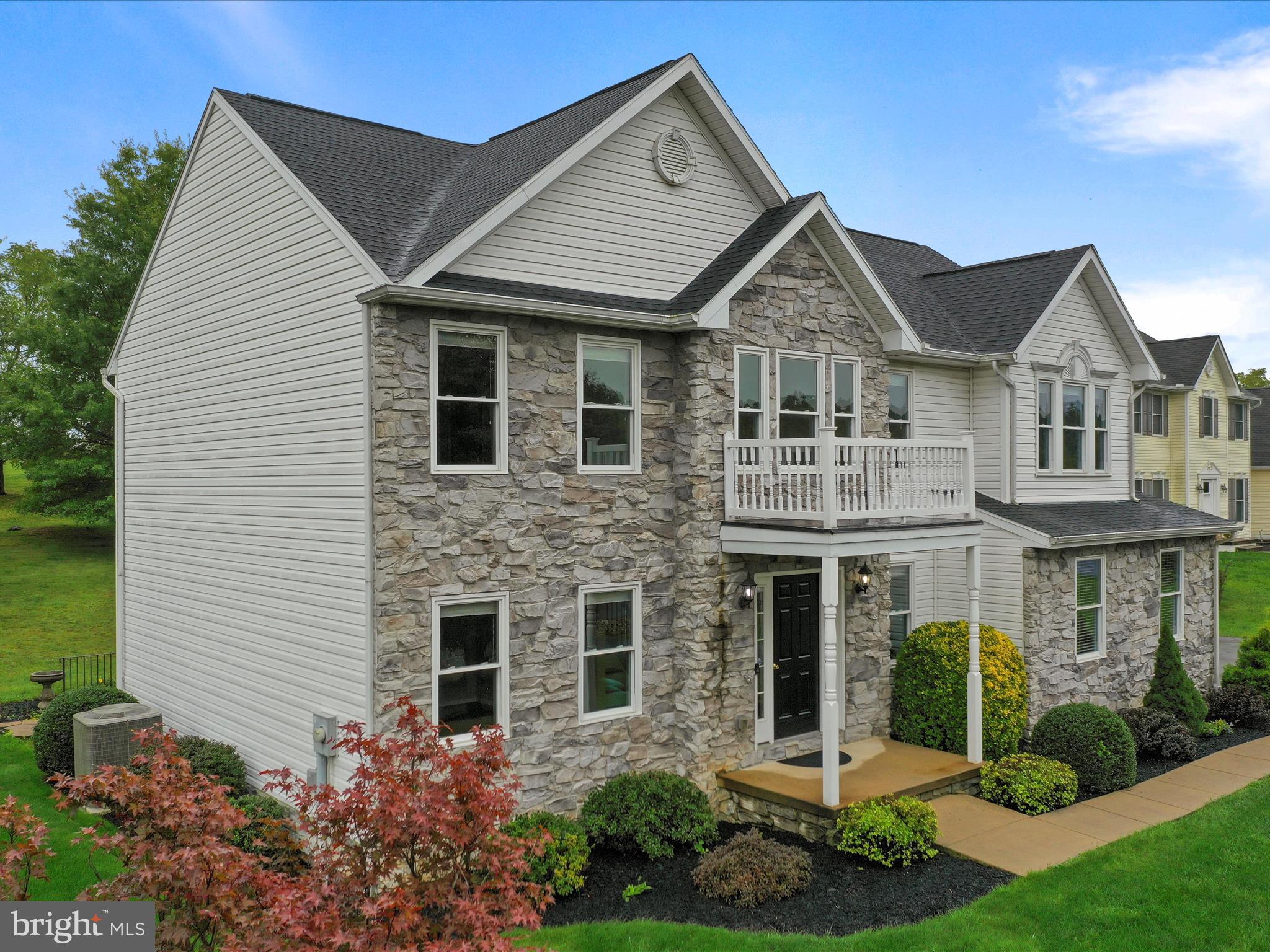 HIGHPOINTE - Residential