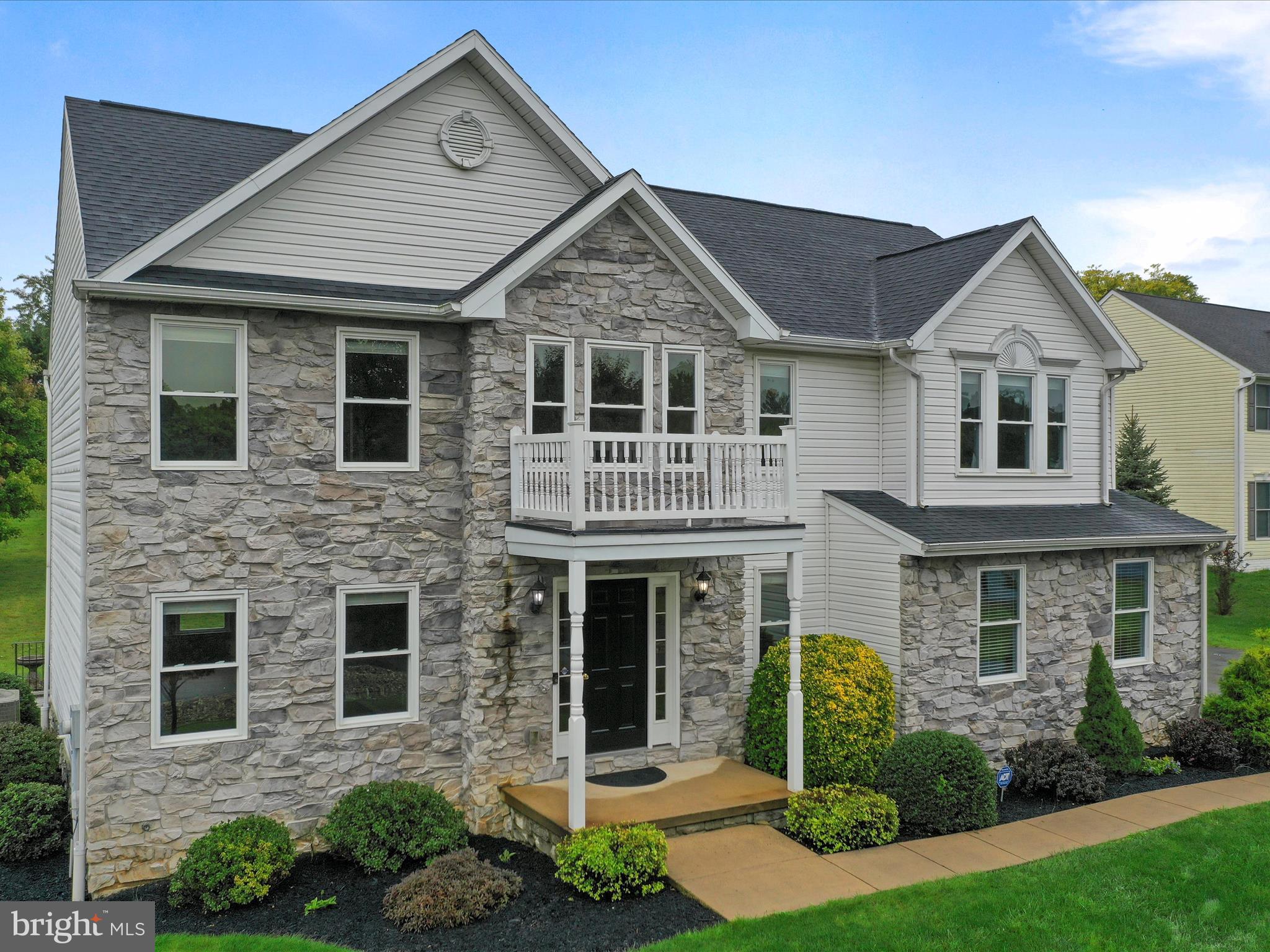 HIGHPOINTE - Residential