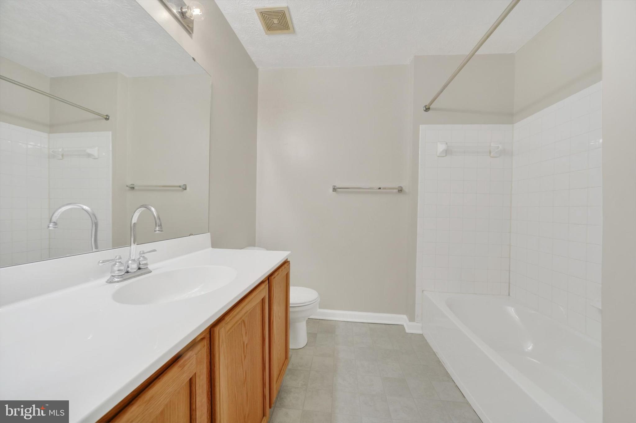 EATON SQUARE - Residential