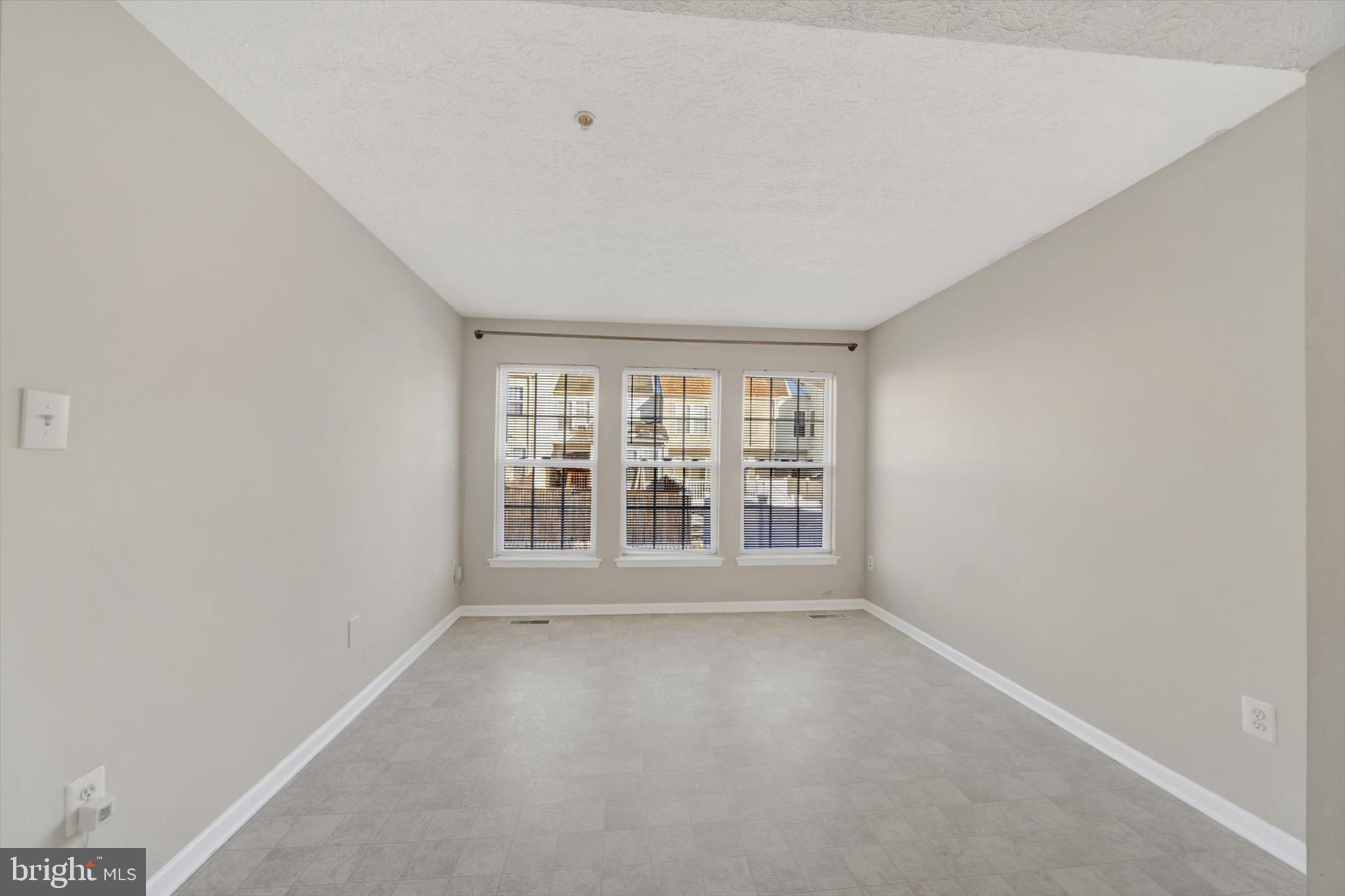 EATON SQUARE - Residential