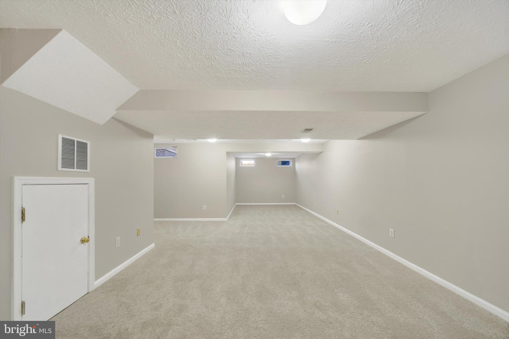 EATON SQUARE - Residential