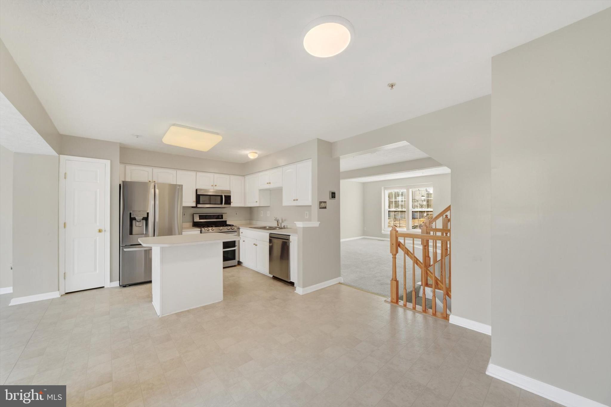 EATON SQUARE - Residential