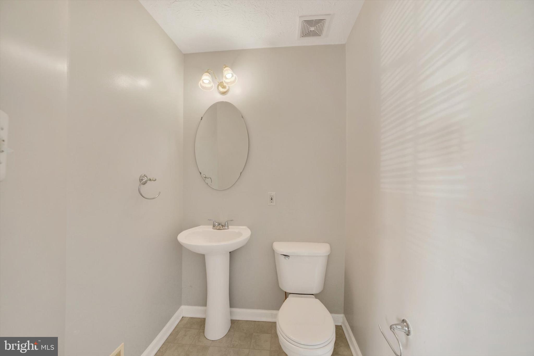 EATON SQUARE - Residential