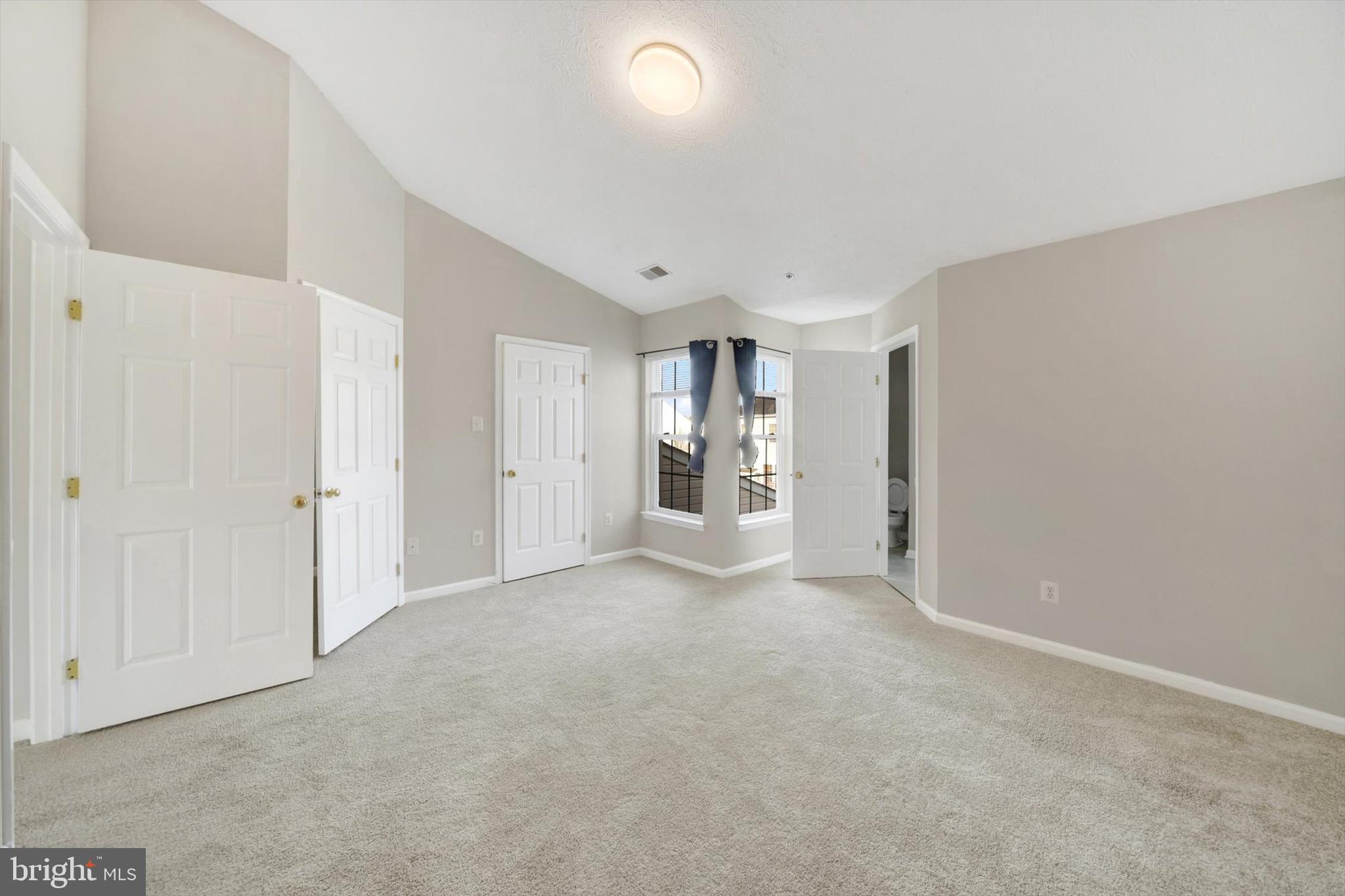 EATON SQUARE - Residential