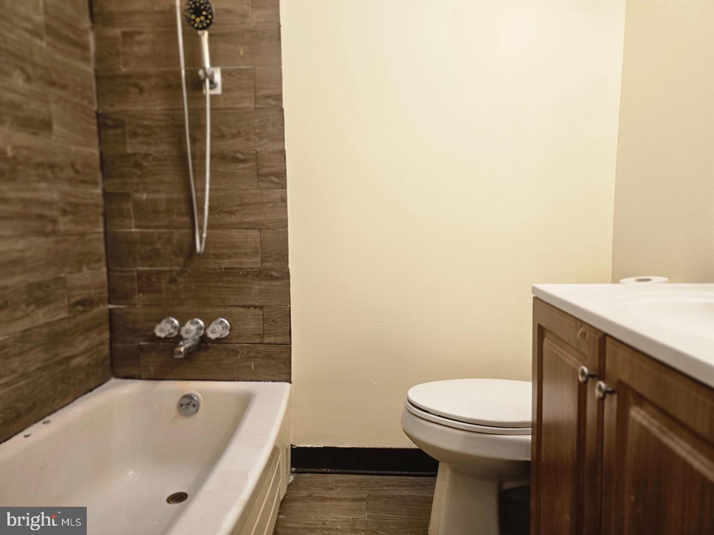 EASTWICK - Residential