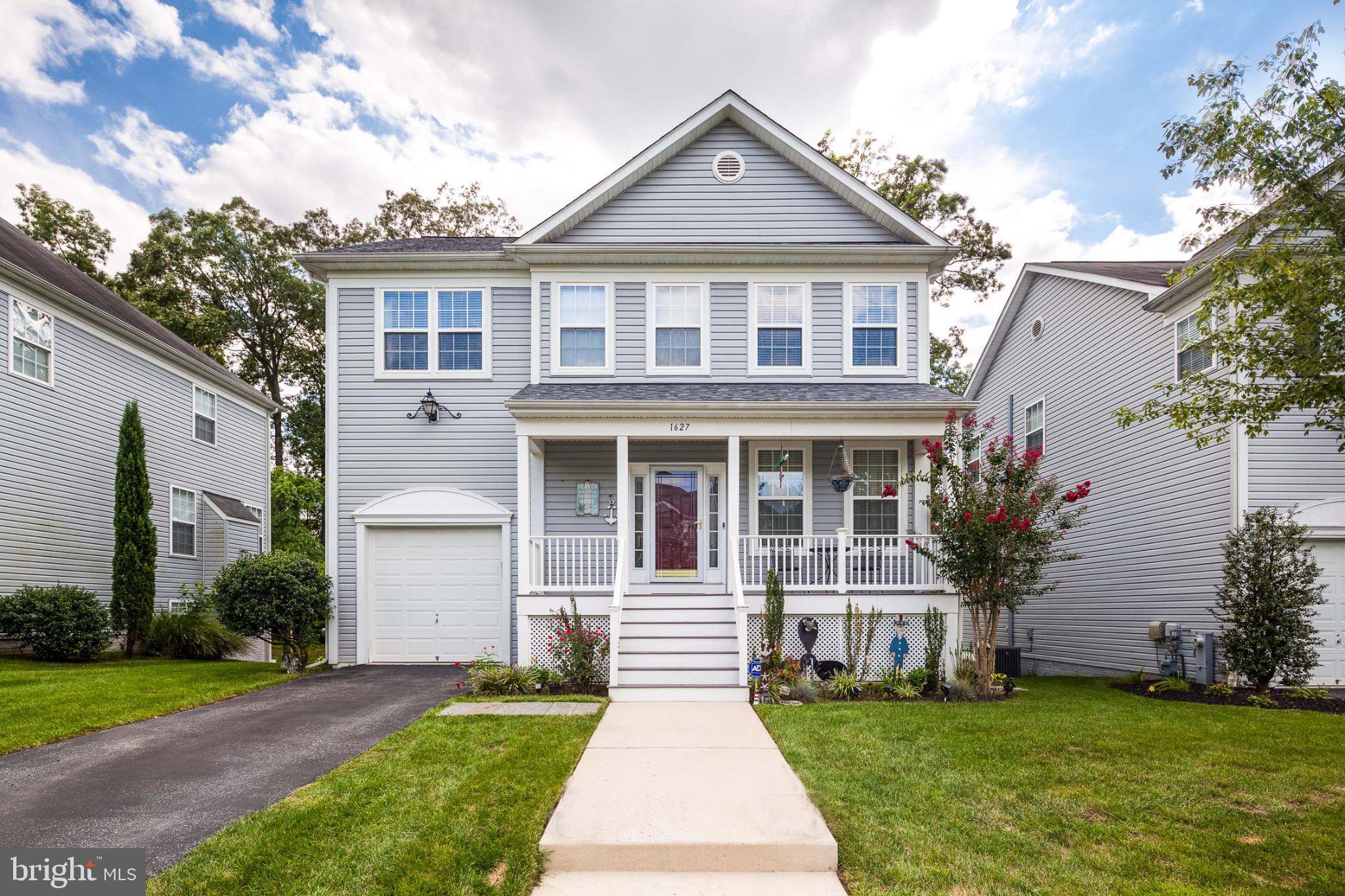 1627 SANDY HOLLOW CIRCLE
