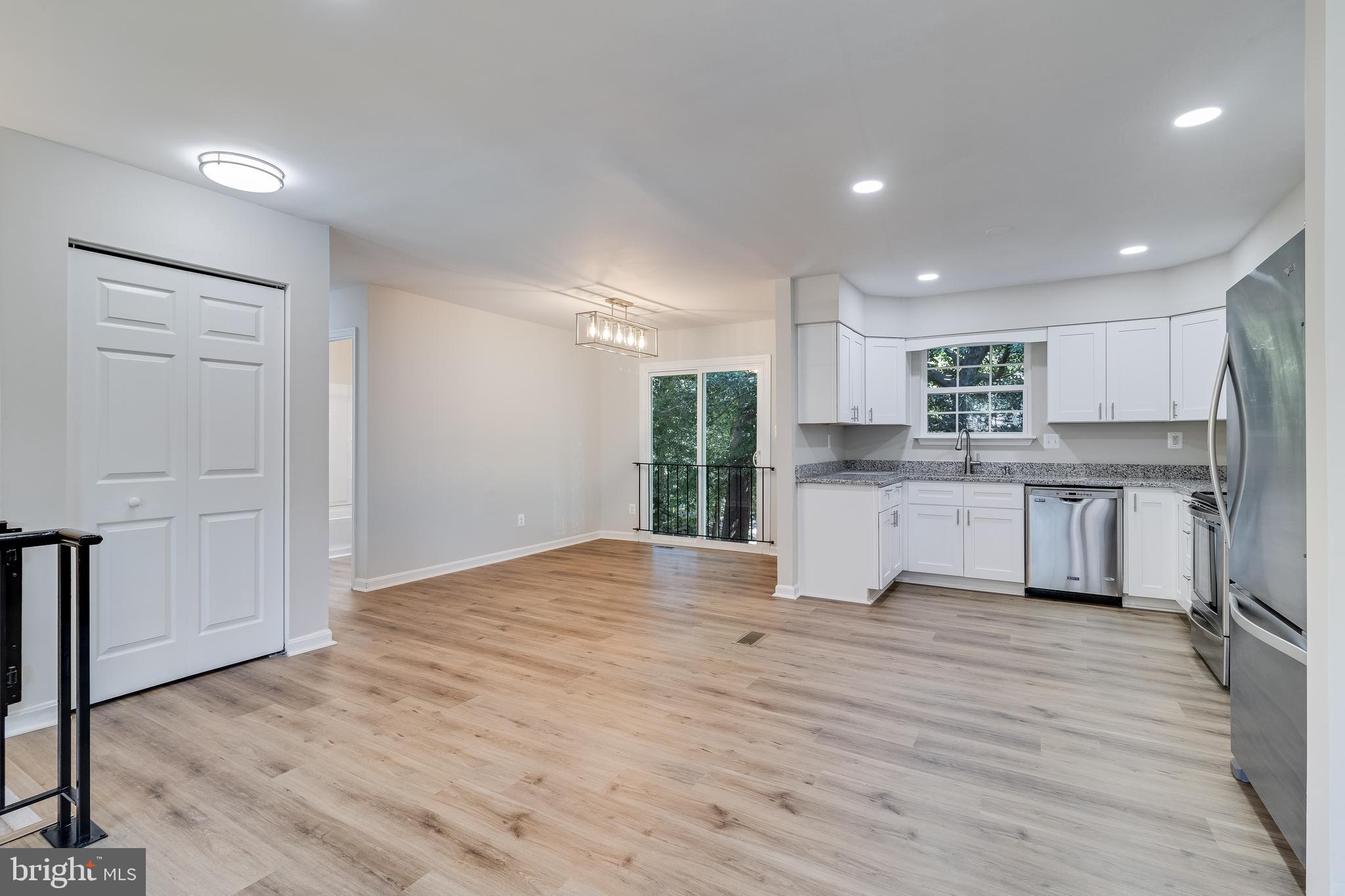 SENTRY WOODS - Residential