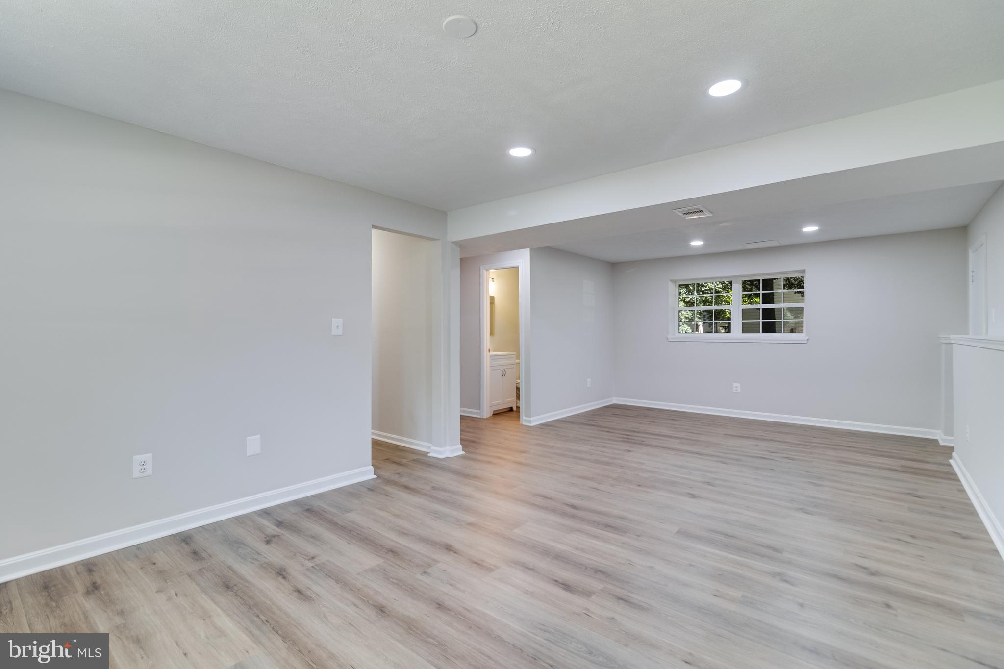 SENTRY WOODS - Residential