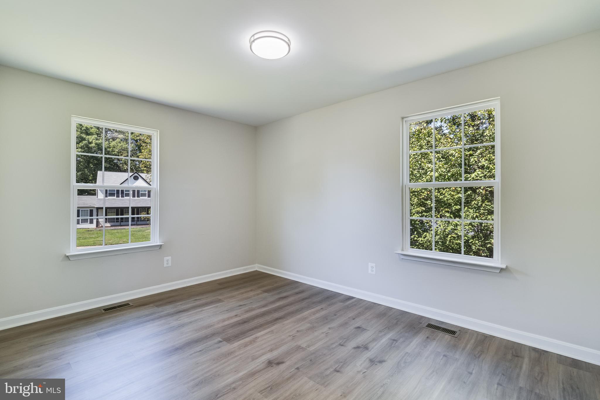 SENTRY WOODS - Residential