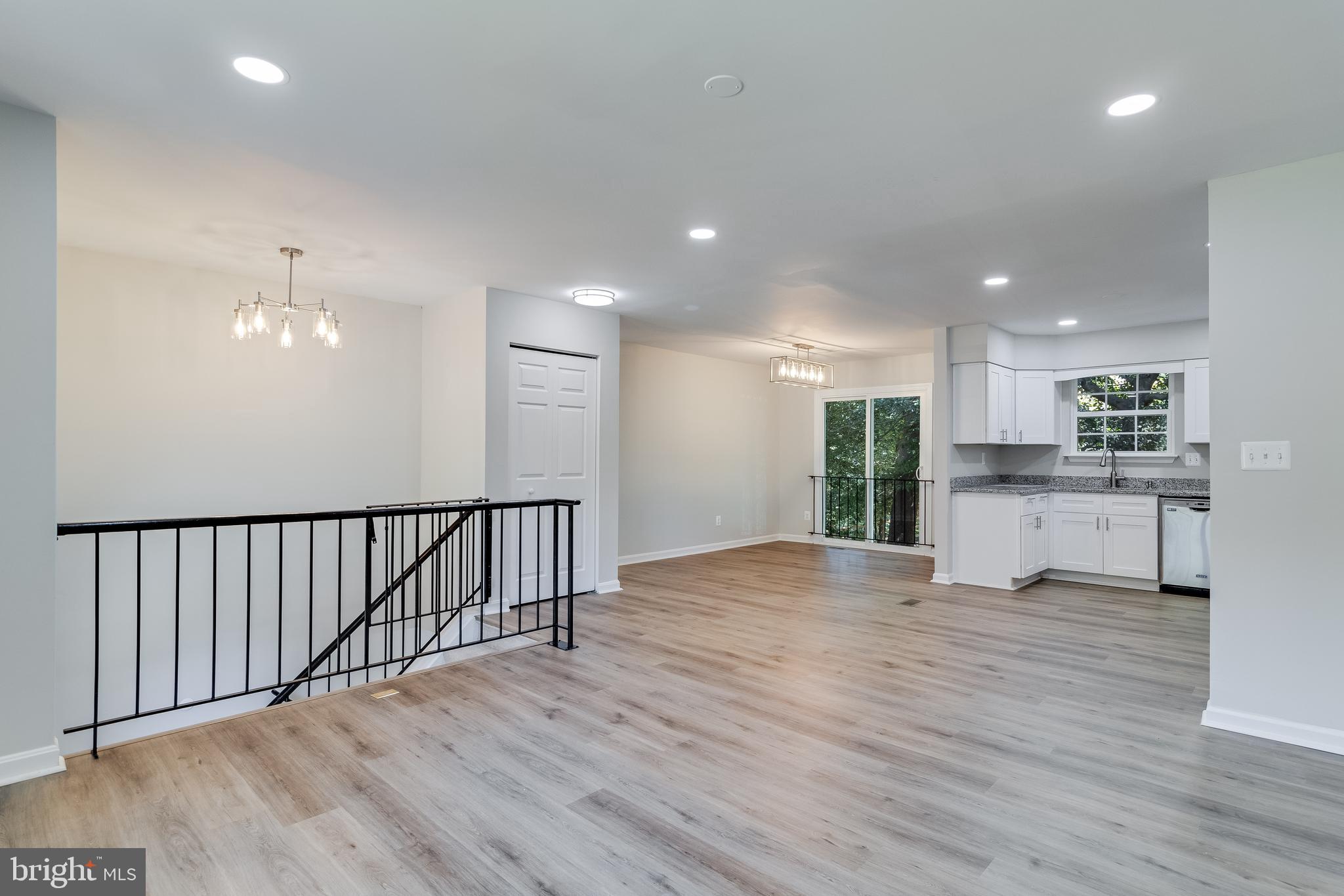 SENTRY WOODS - Residential