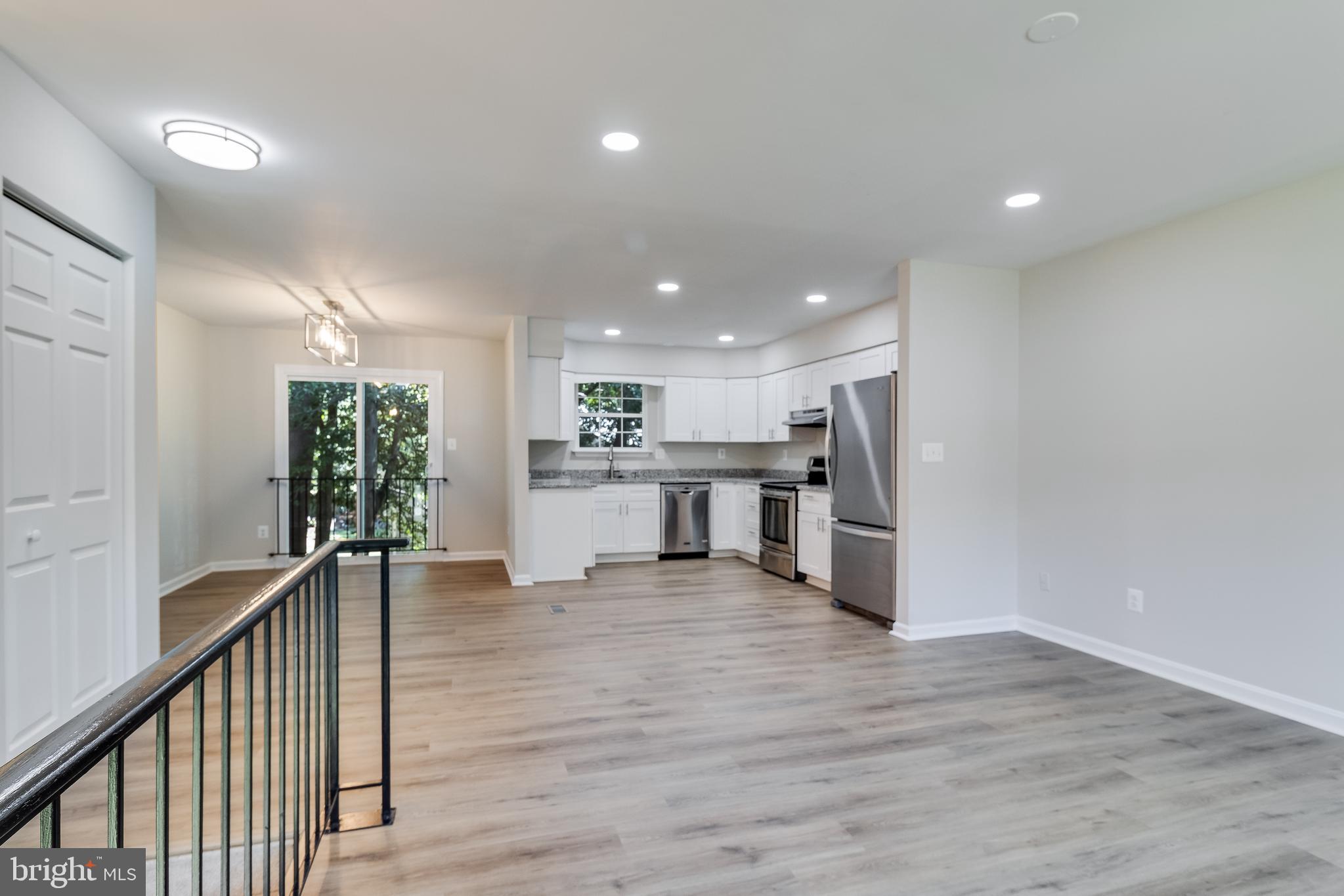 SENTRY WOODS - Residential