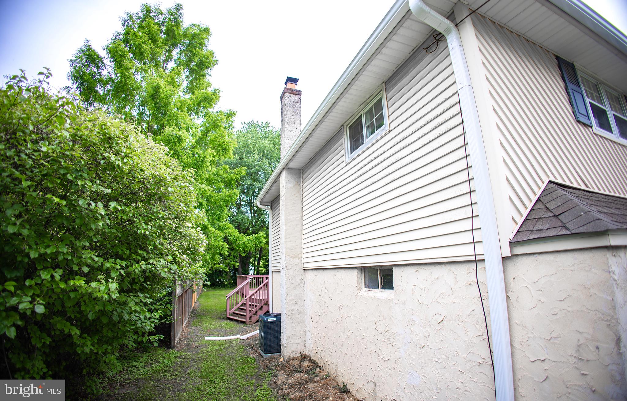 419 UNIVERSITY BOULEVARD