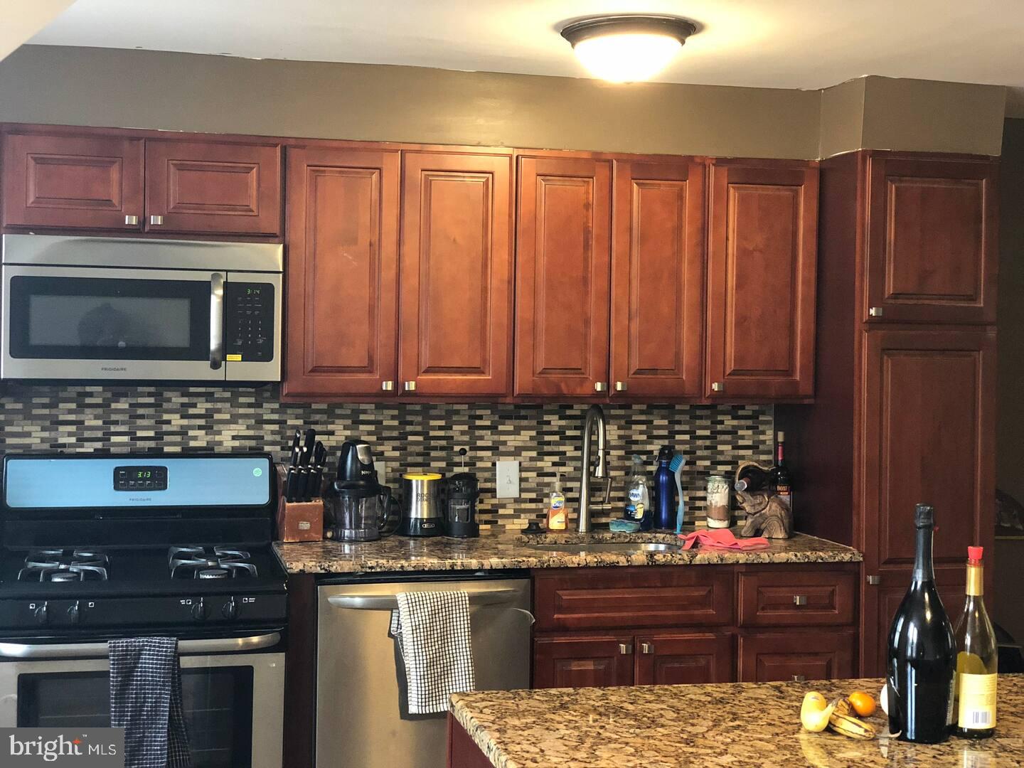 OVERBROOK - Residential Lease