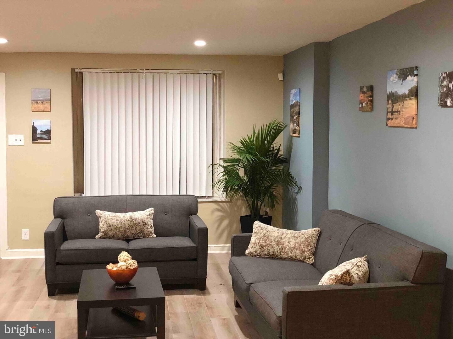 OVERBROOK - Residential Lease