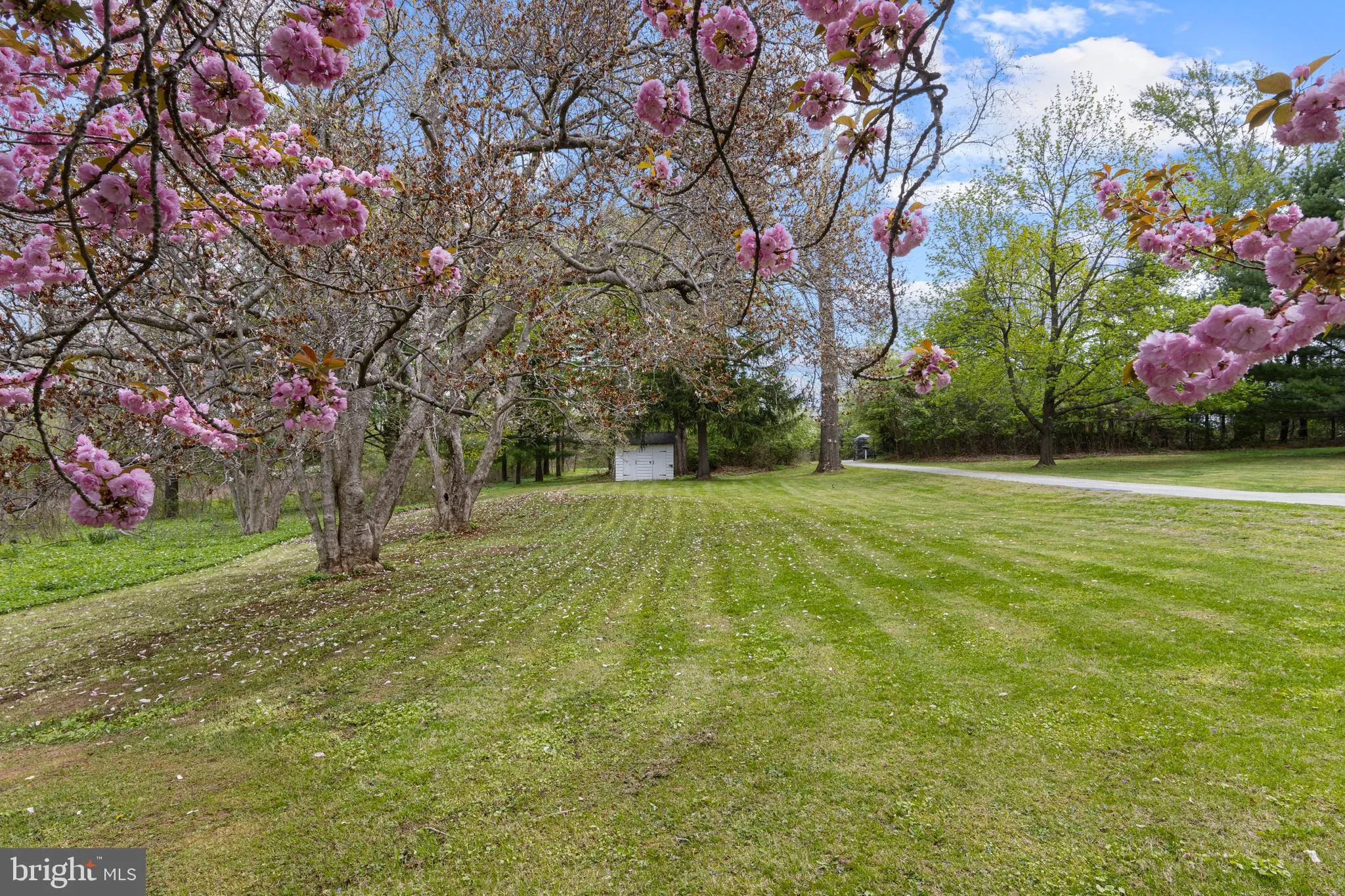 Wayne, Pennsylvania 19087, United States, 5 Bedrooms Bedrooms, ,5 BathroomsBathrooms,Residential,Pending,113639