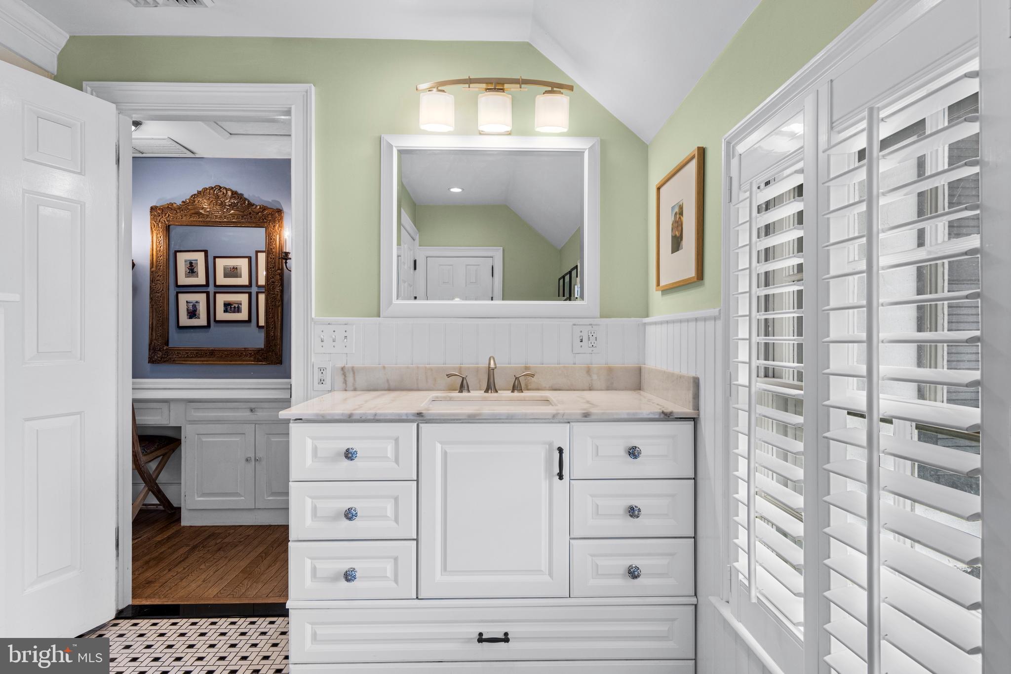 GLENHARDIE - Residential