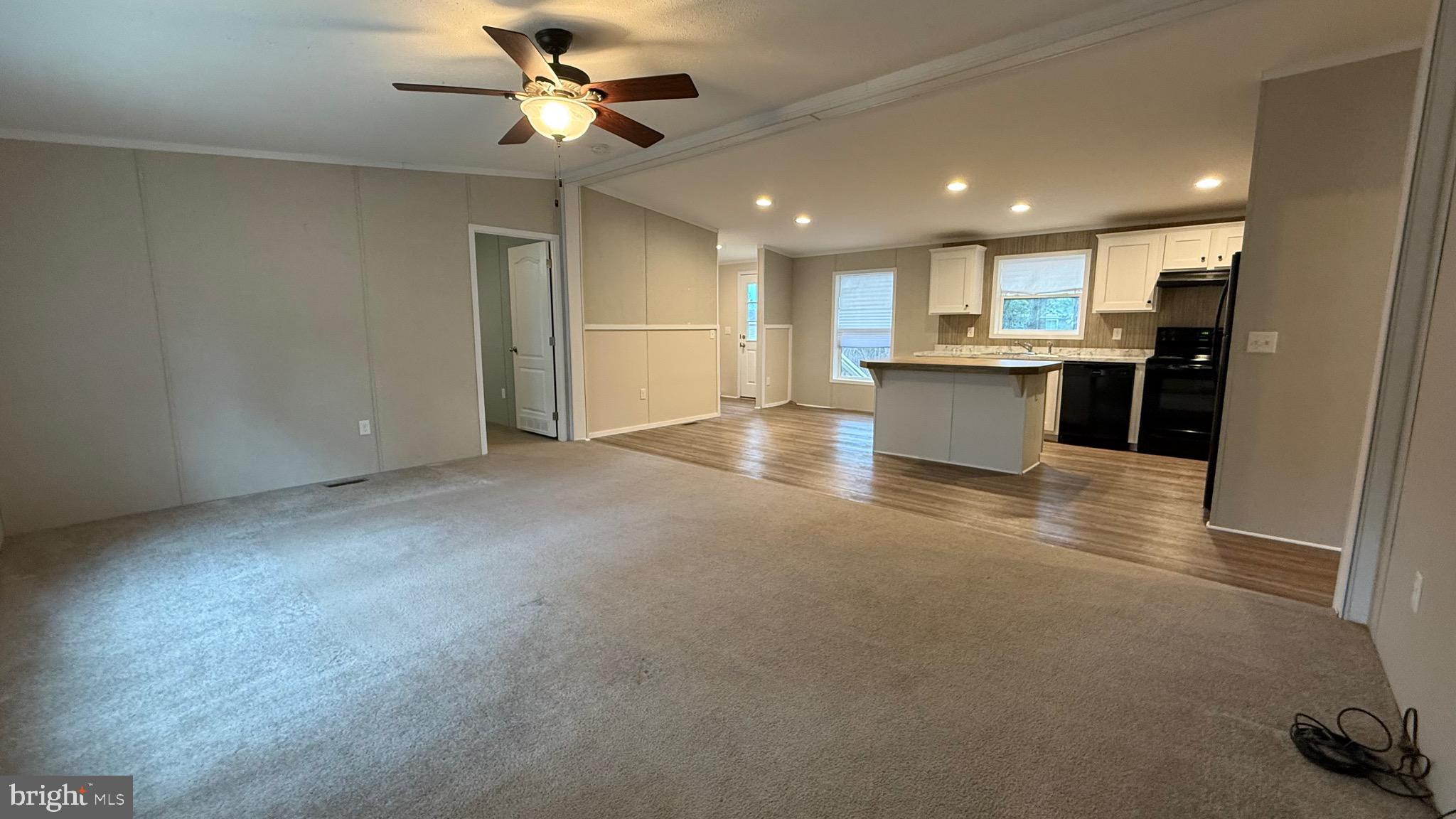 27294 LOOKOUT ROAD W32