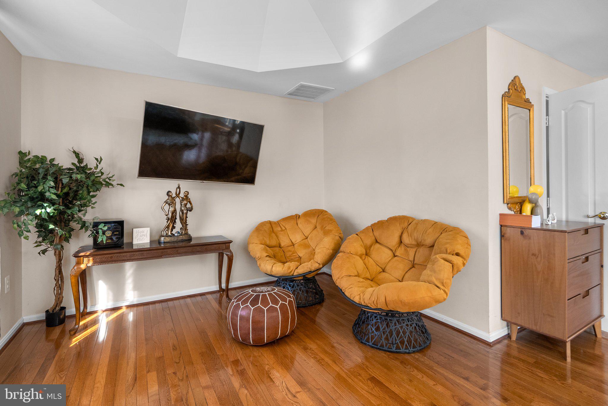 TARTAN SOUTH-PLAT FOUR> - Residential