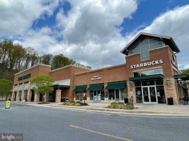 GREENSPRING EAST - Residential Lease